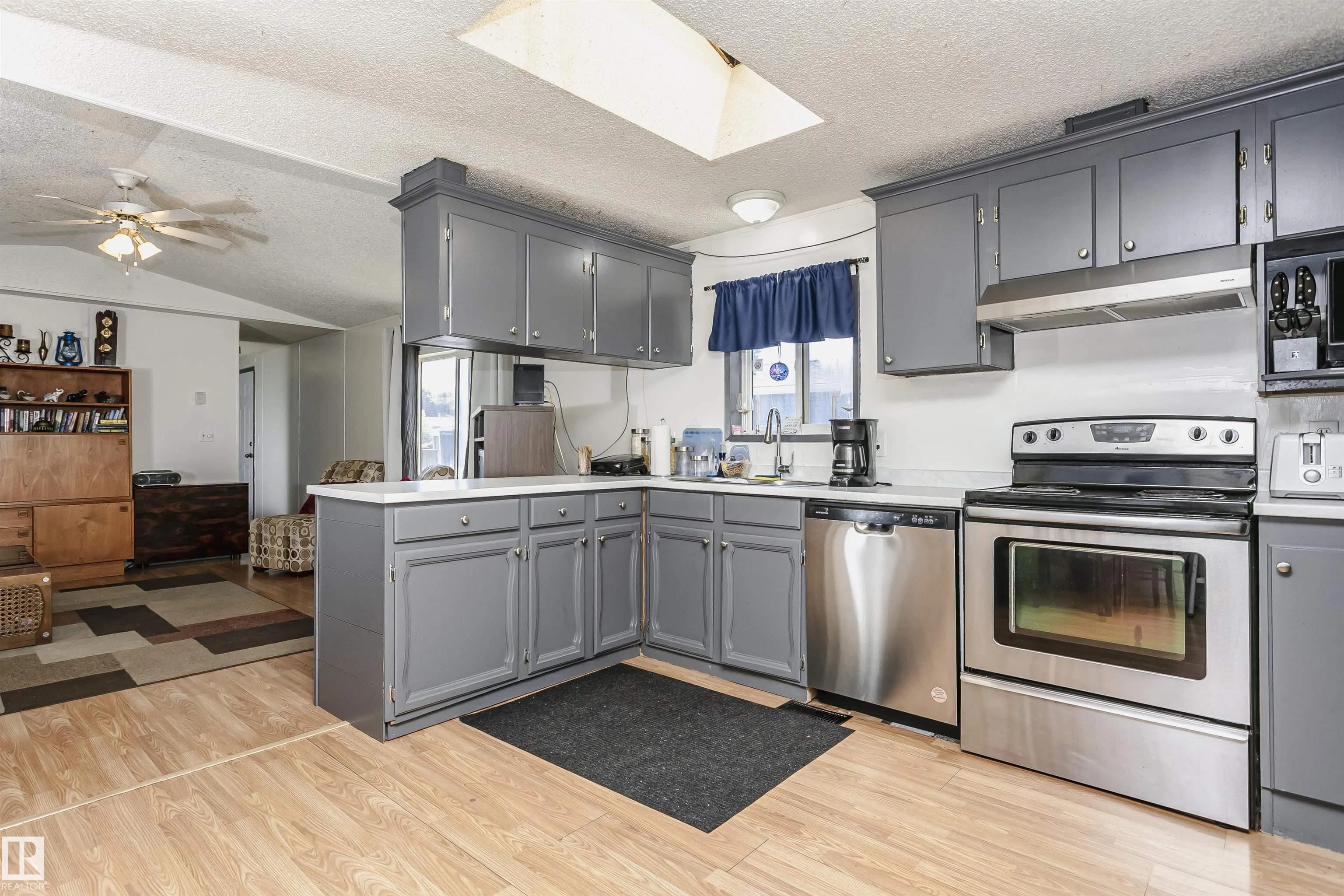 16 Willow Park Estates