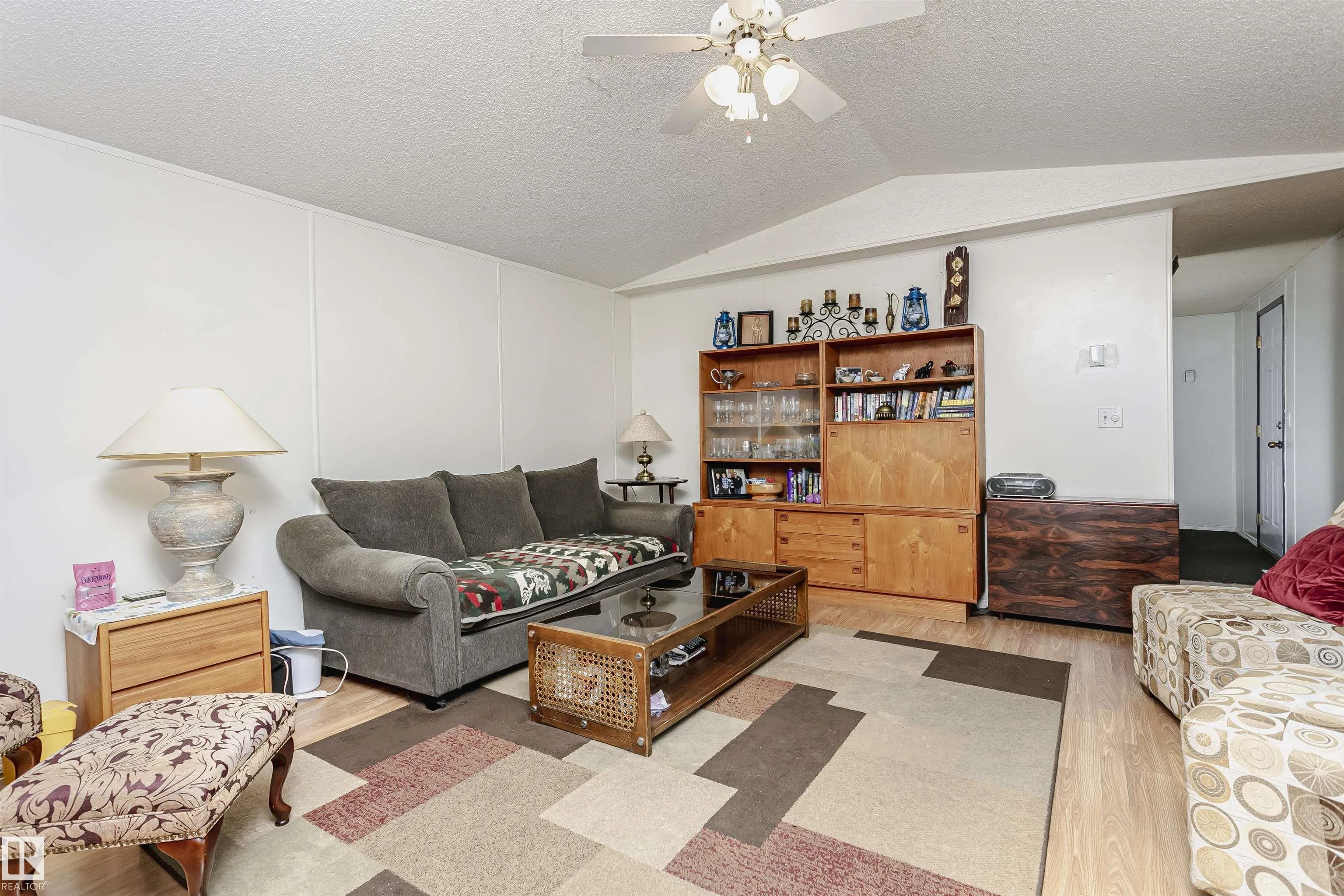 16 Willow Park Estates