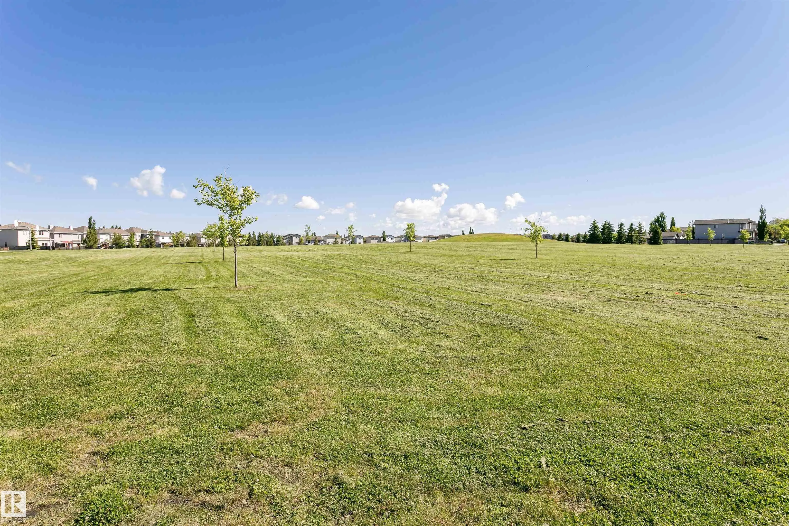 16 Willow Park Estates