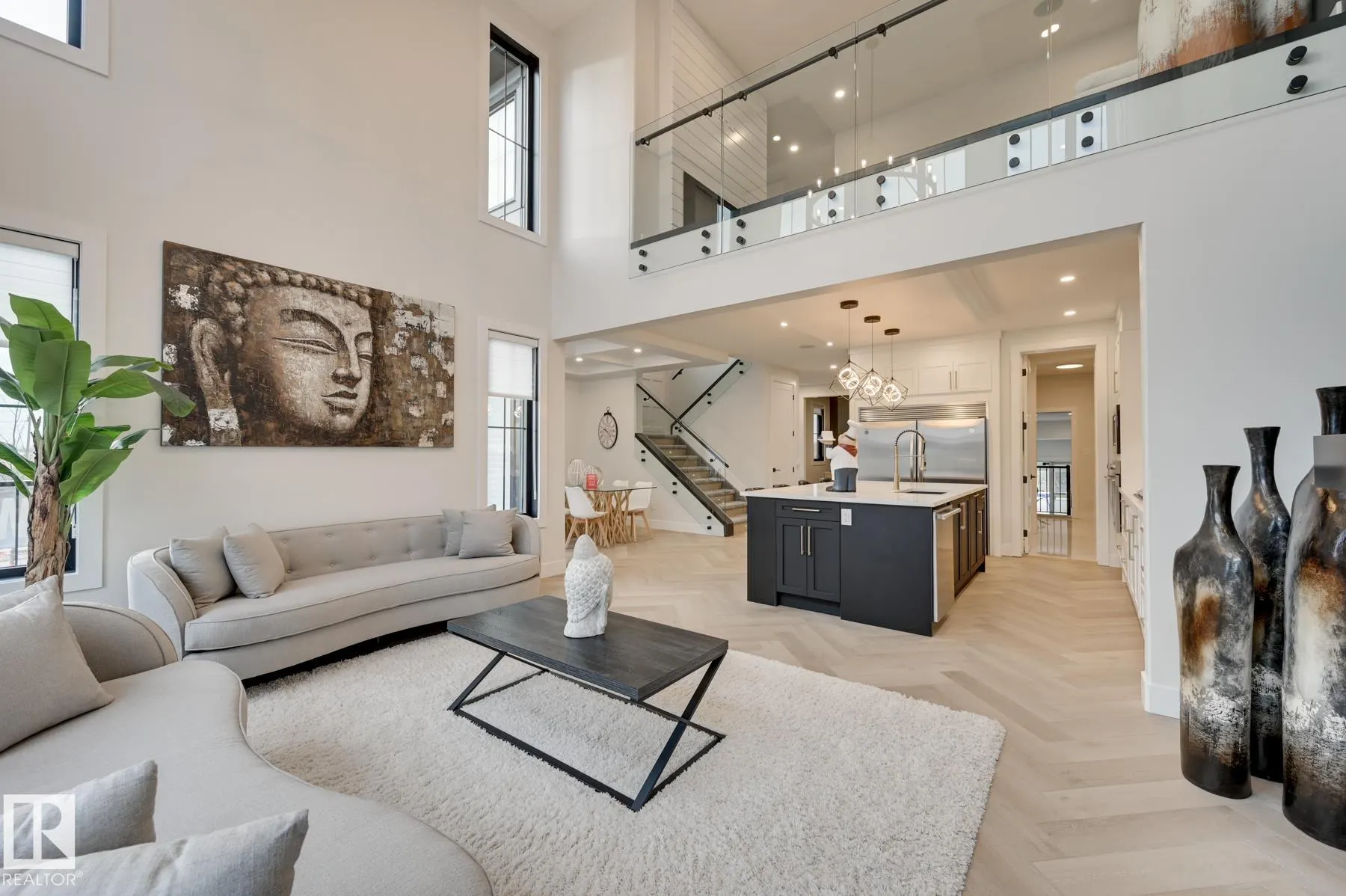 32 CANNES Cove