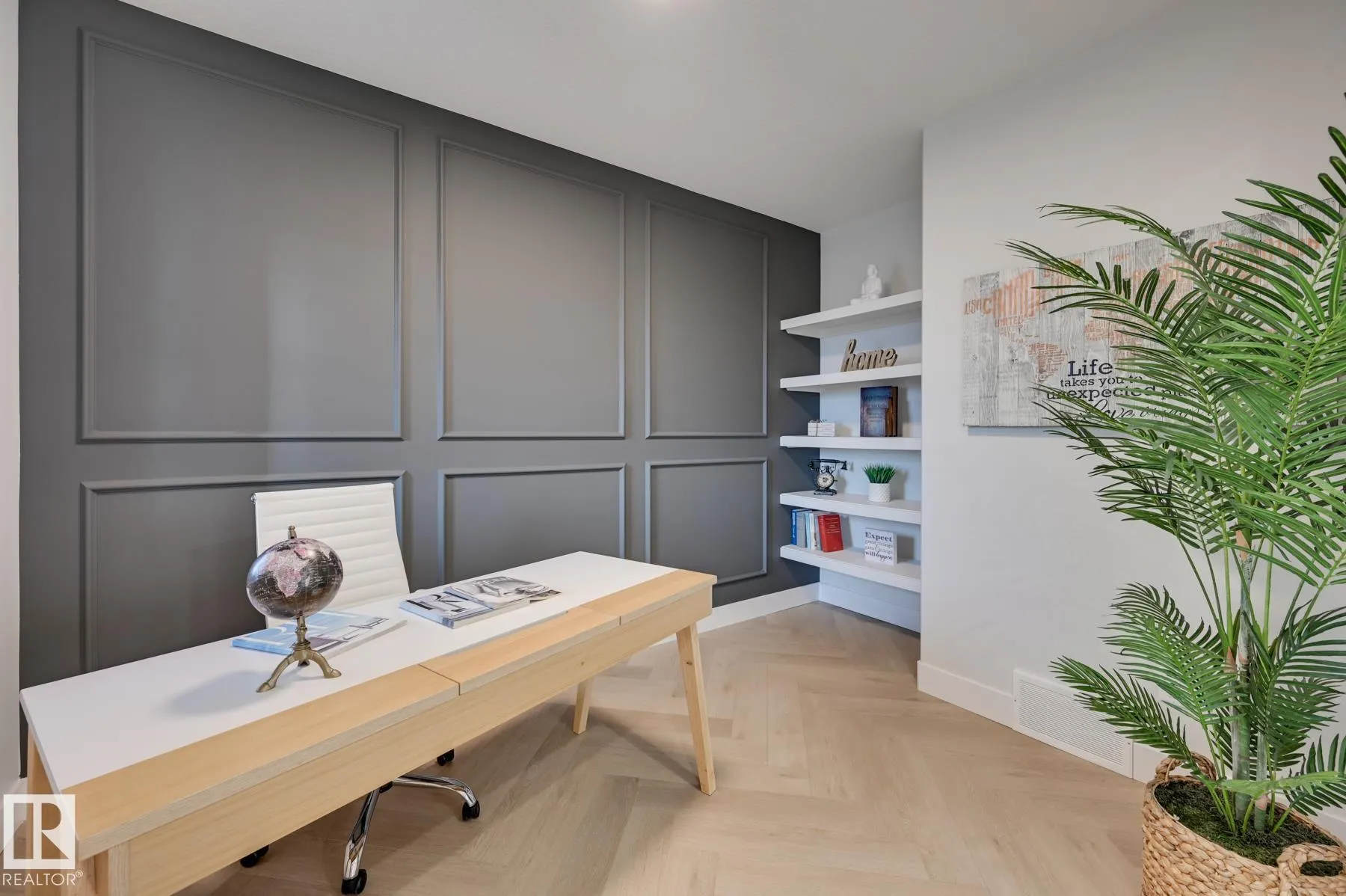 32 CANNES Cove