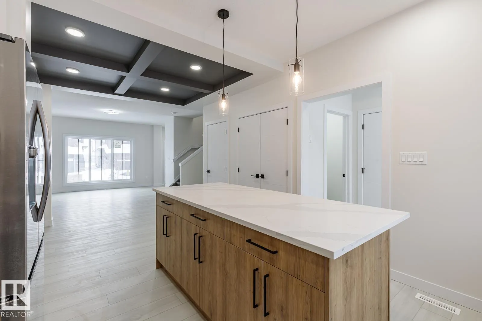 2109 Crossbill Lane