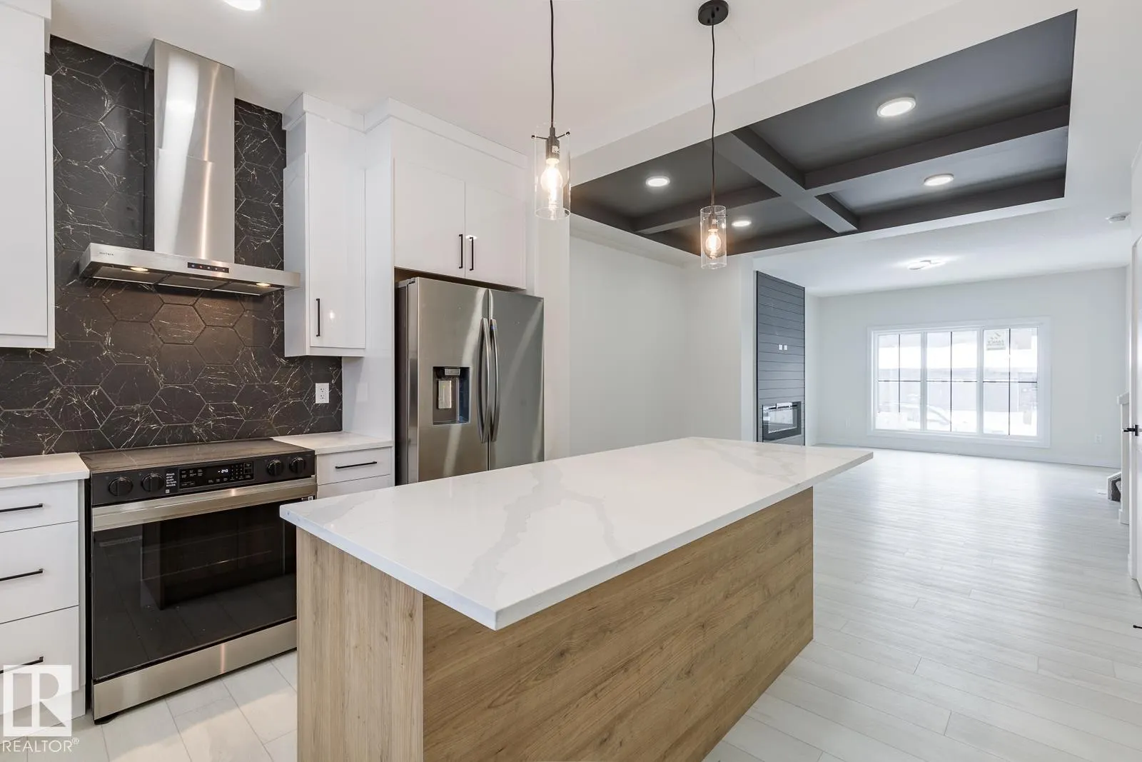 2109 Crossbill Lane