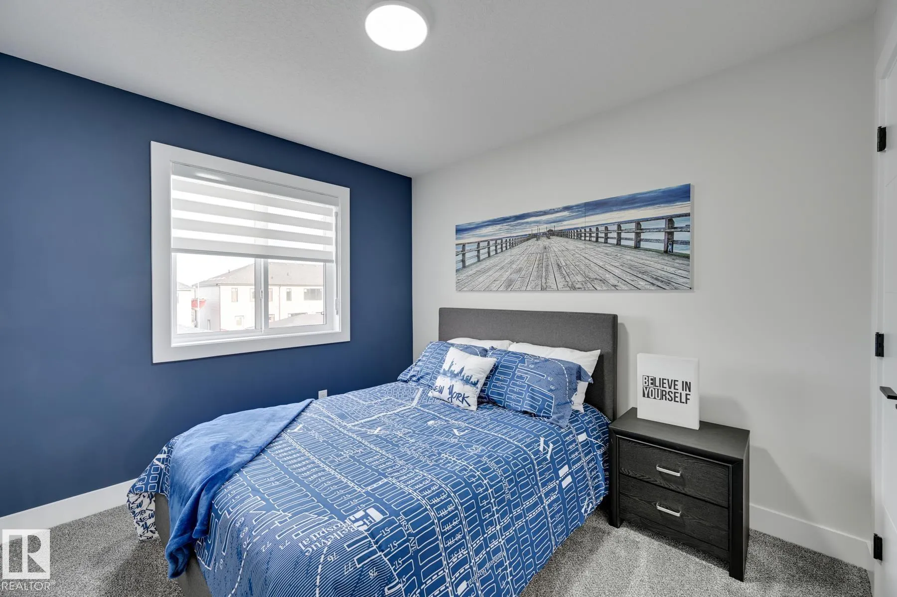 2111 Crossbill Lane