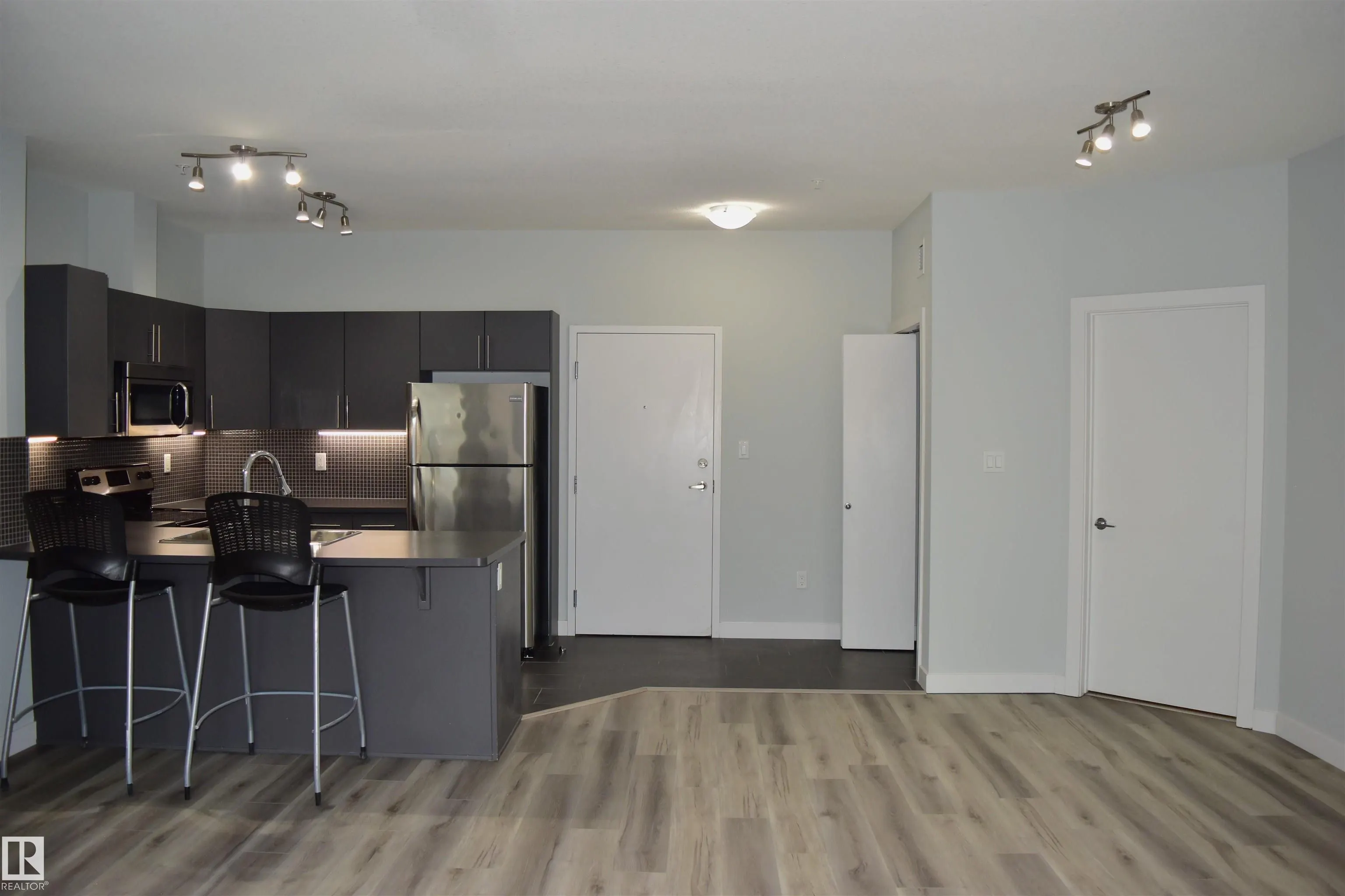 #109 10611 117 st Street