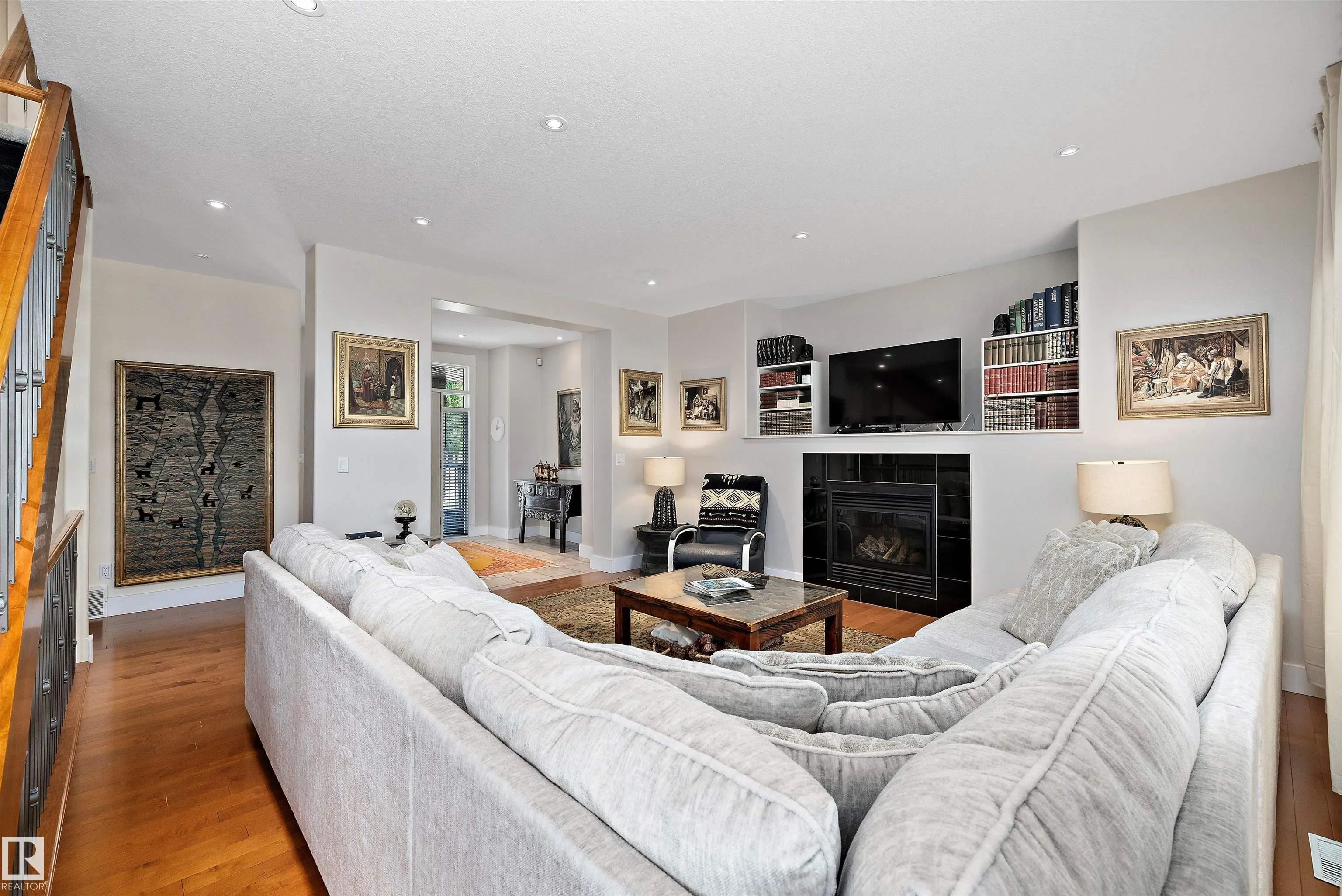 1644 HECTOR Road