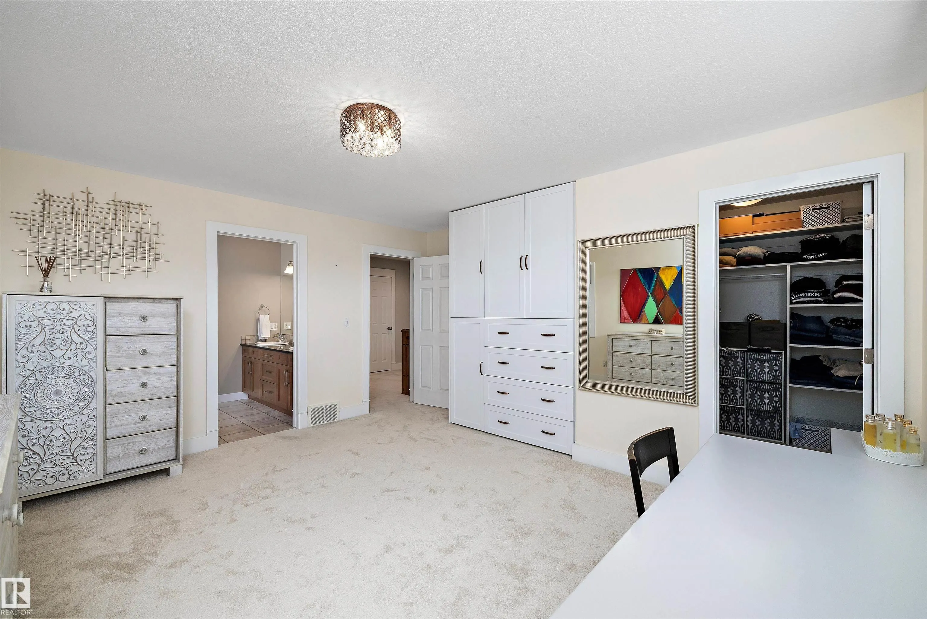 1644 HECTOR Road