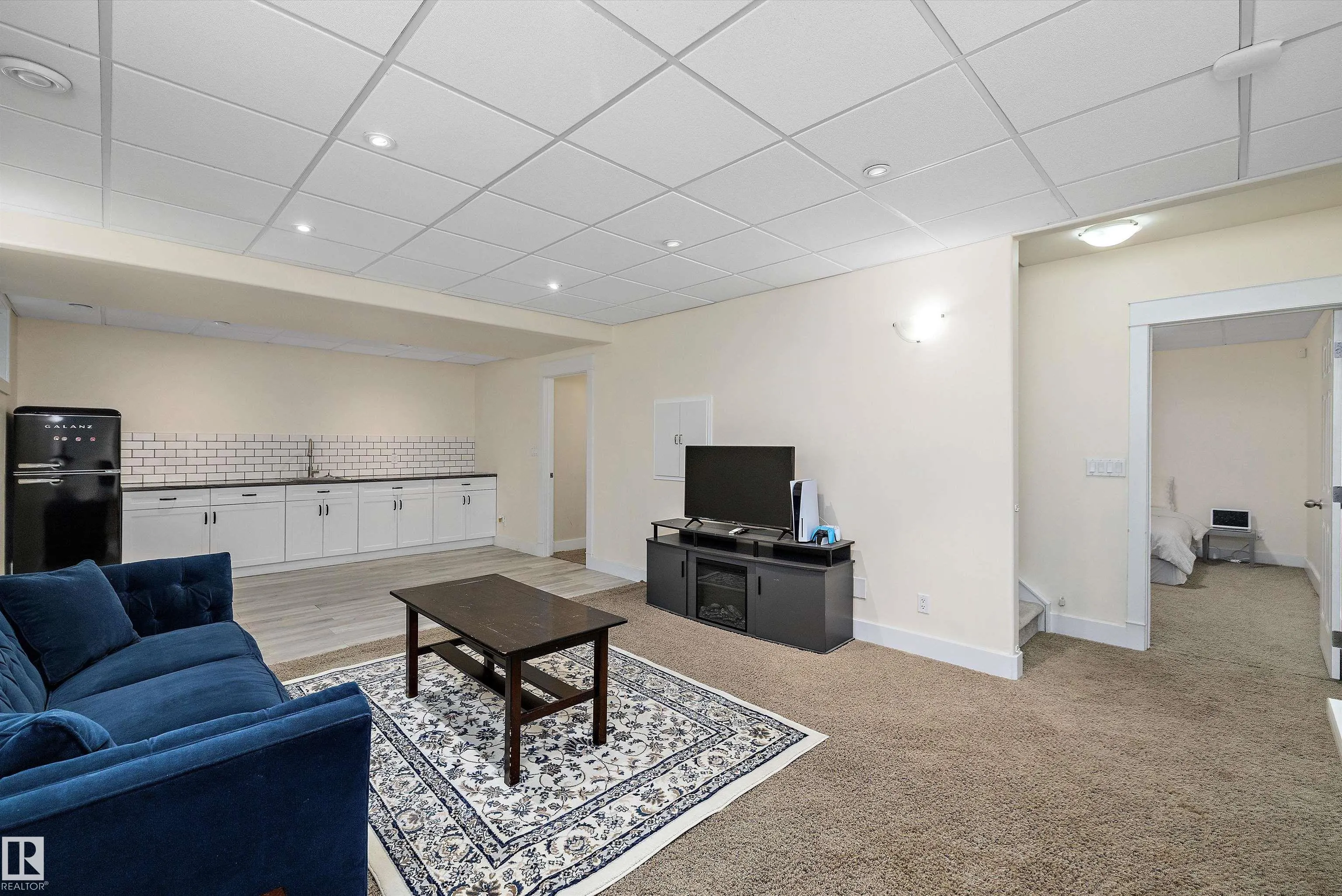 1644 HECTOR Road