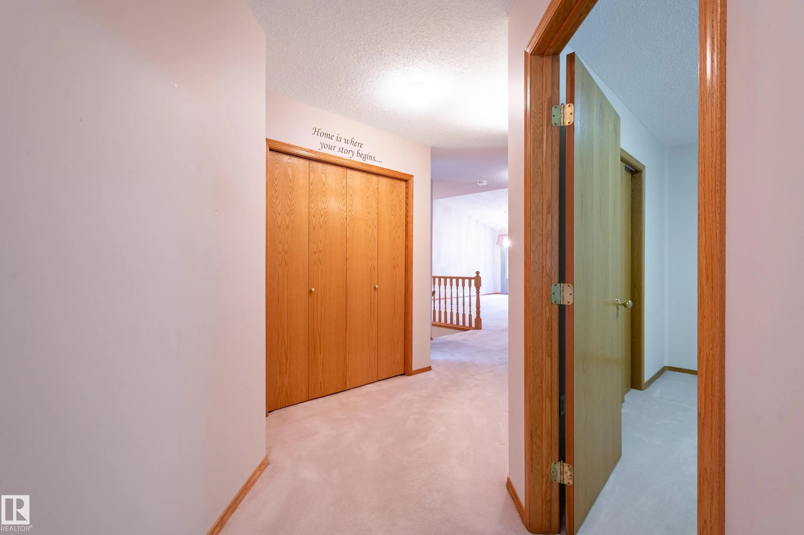 104 LAKESIDE Place