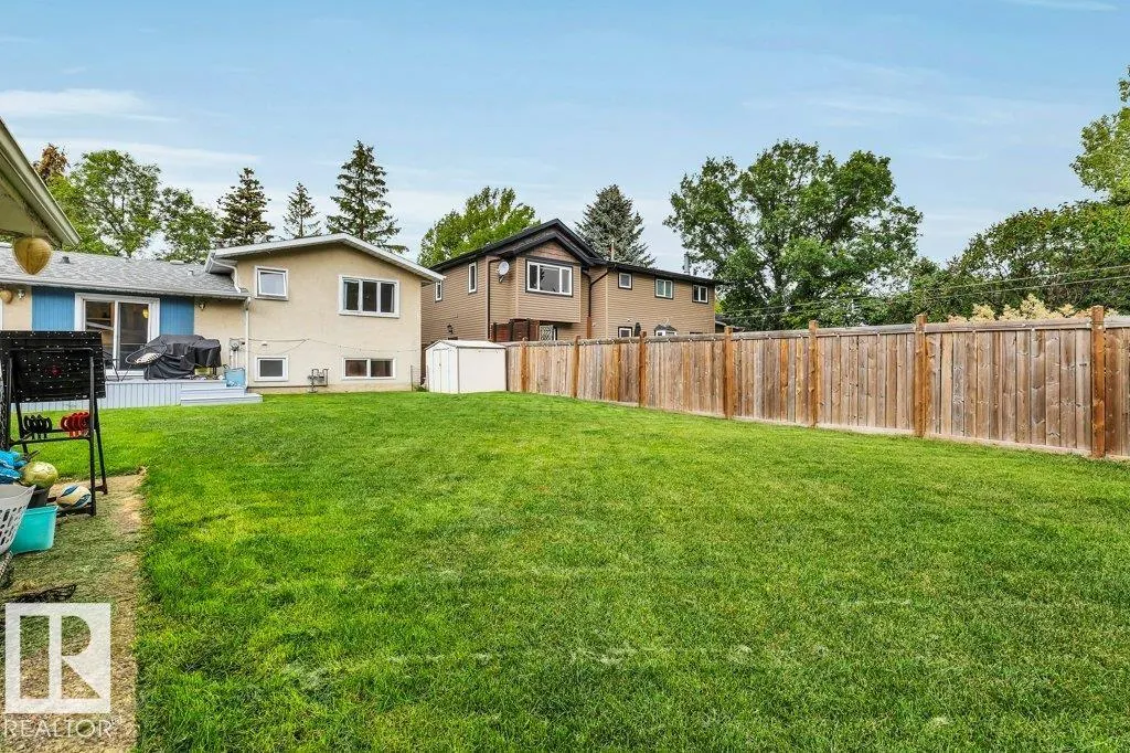 78 GREYSTONE Crescent