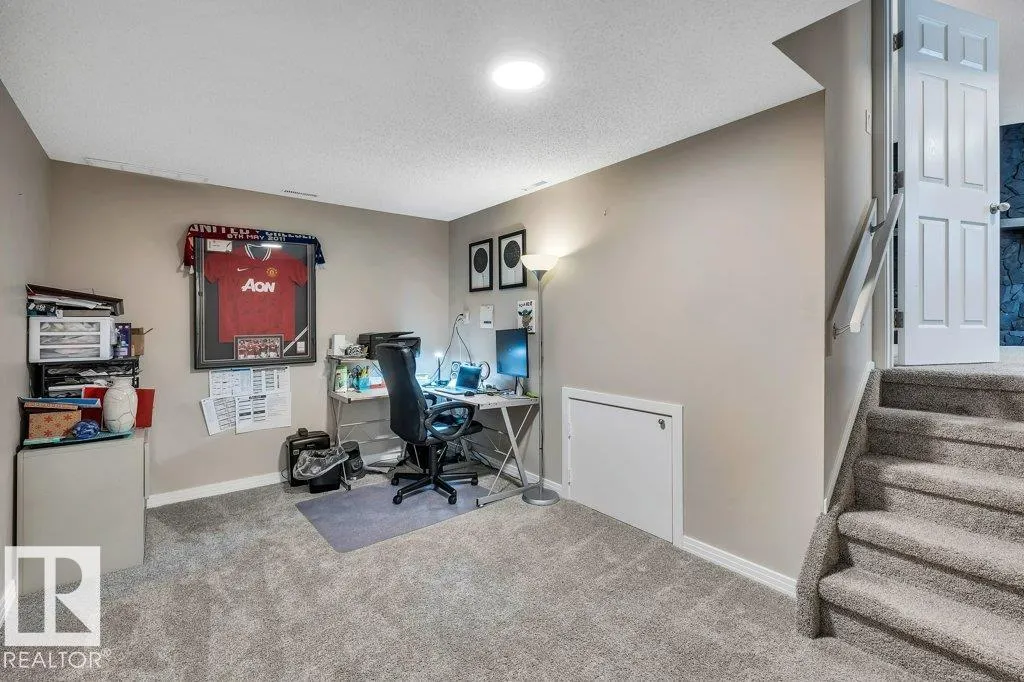 78 GREYSTONE Crescent
