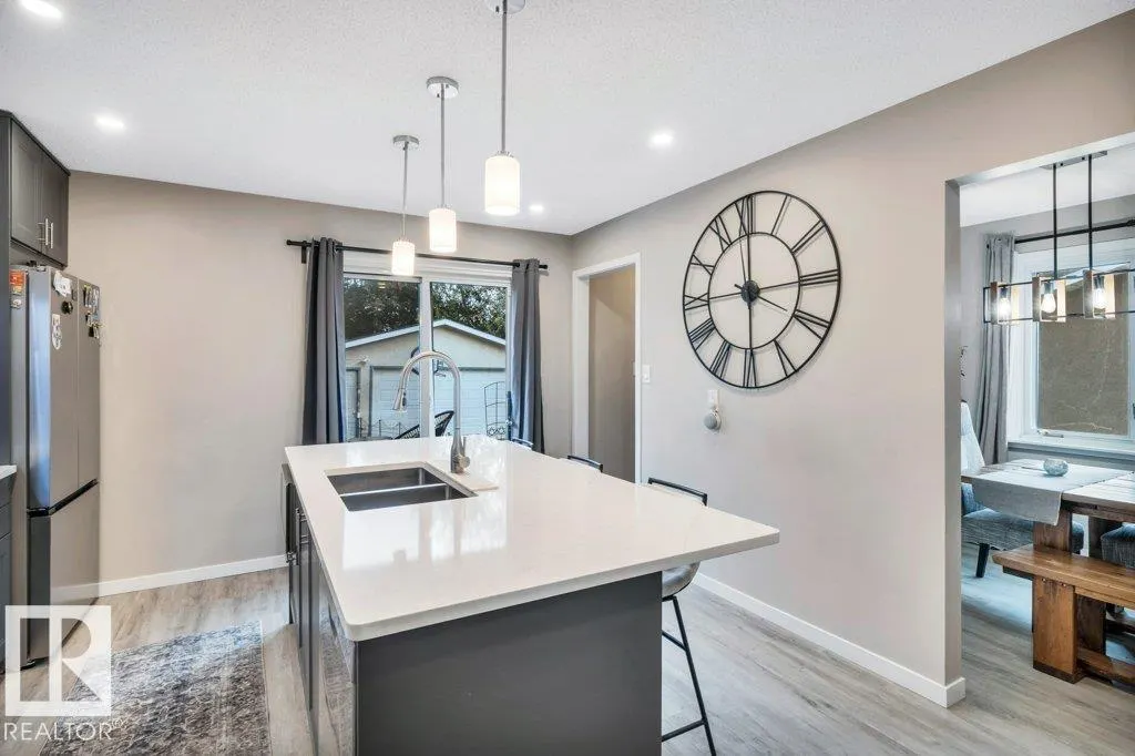 78 GREYSTONE Crescent