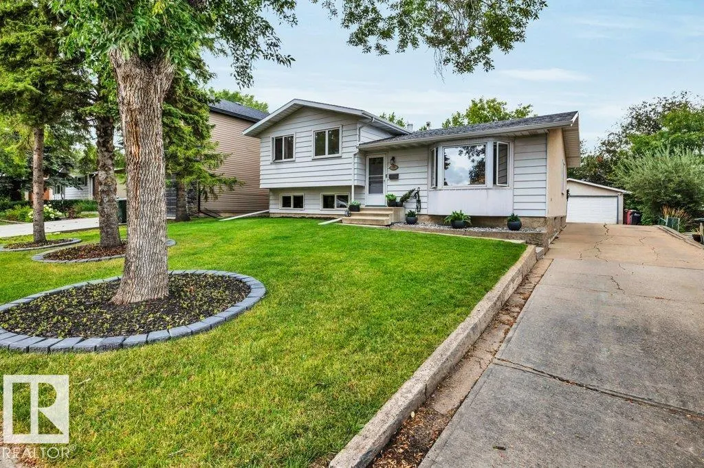 78 GREYSTONE Crescent