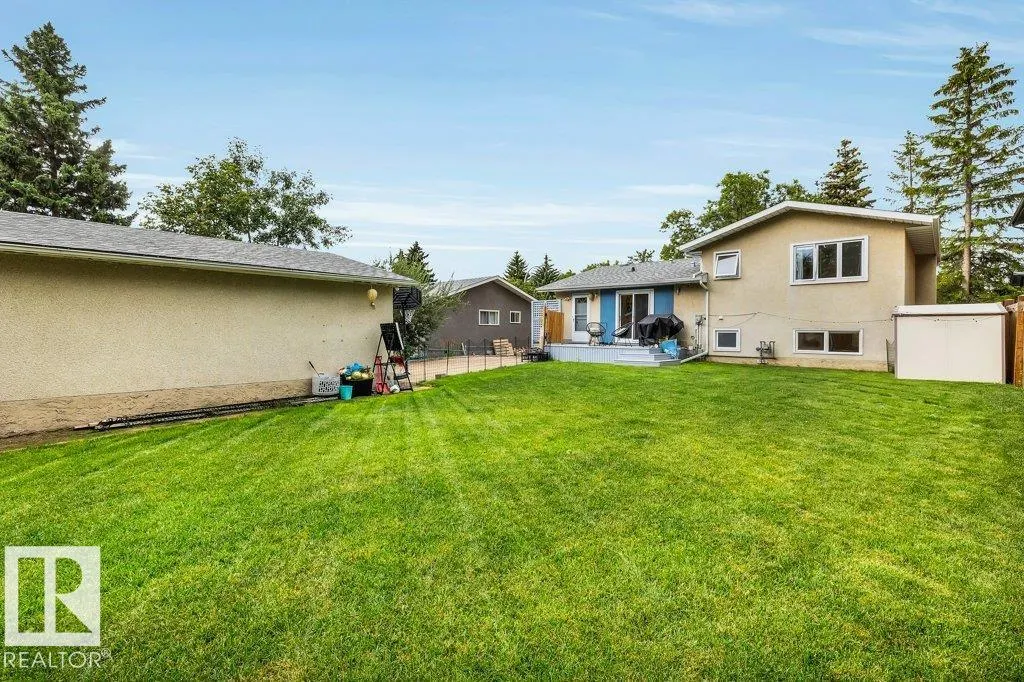 78 GREYSTONE Crescent