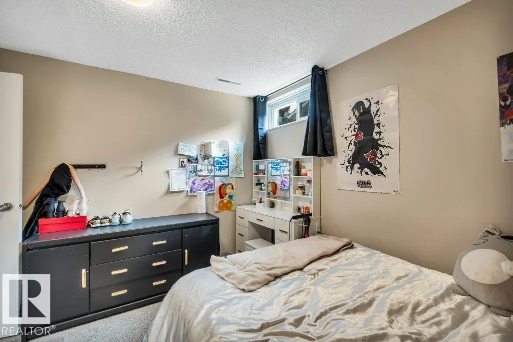 78 GREYSTONE Crescent