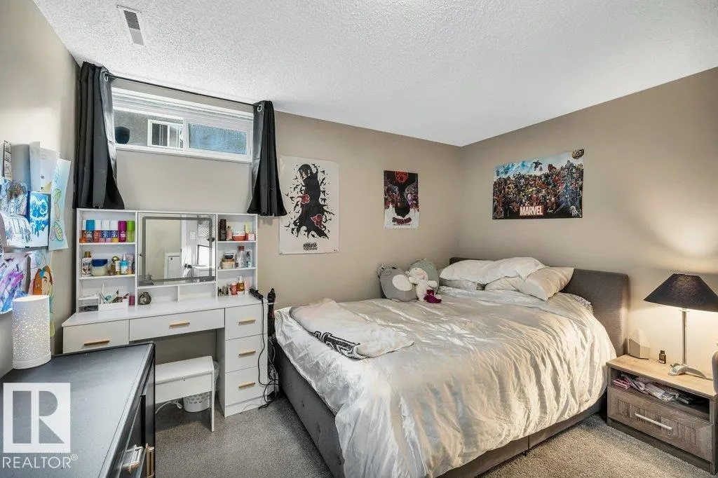 78 GREYSTONE Crescent