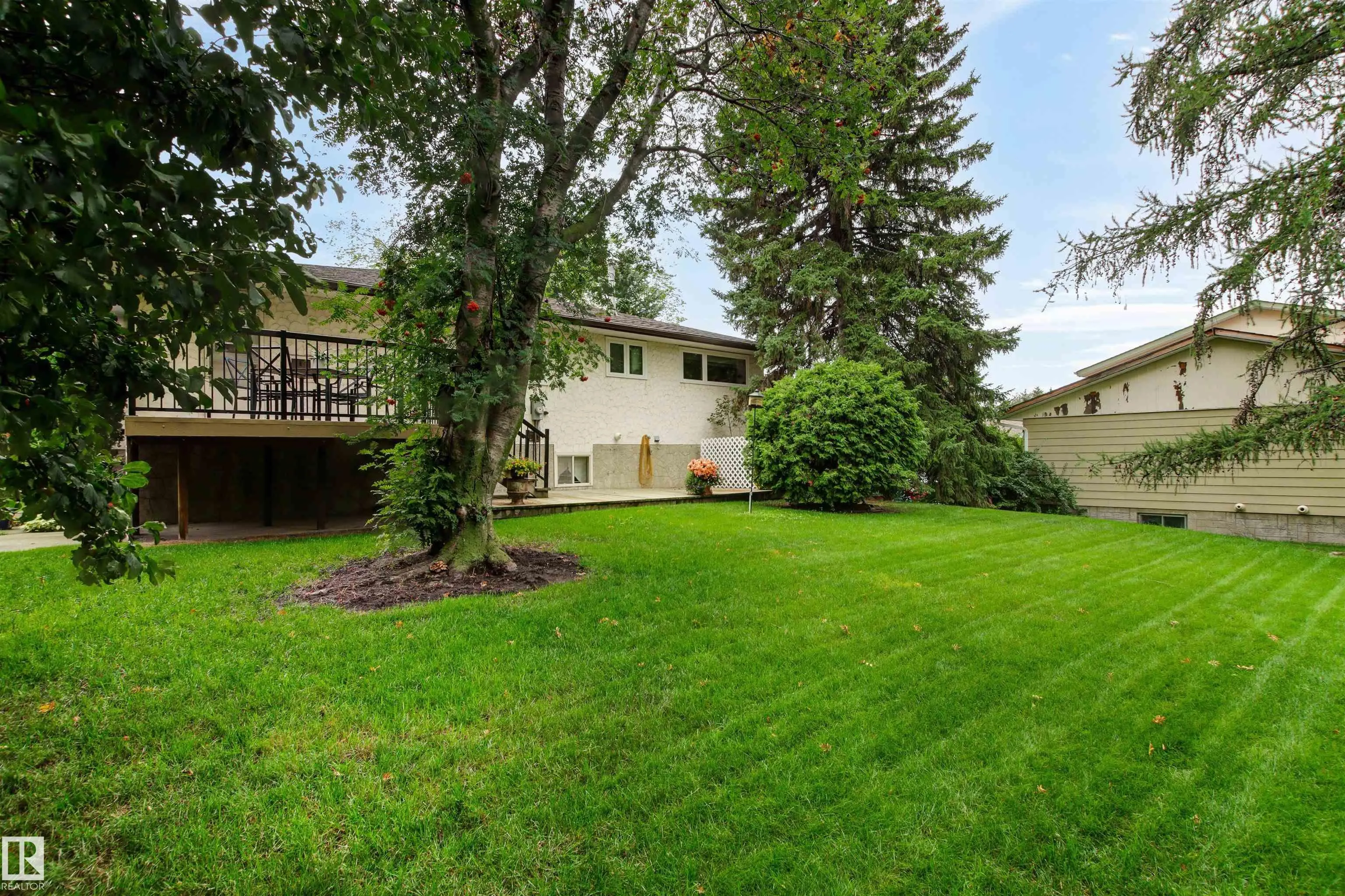 52 MANCHESTER Drive