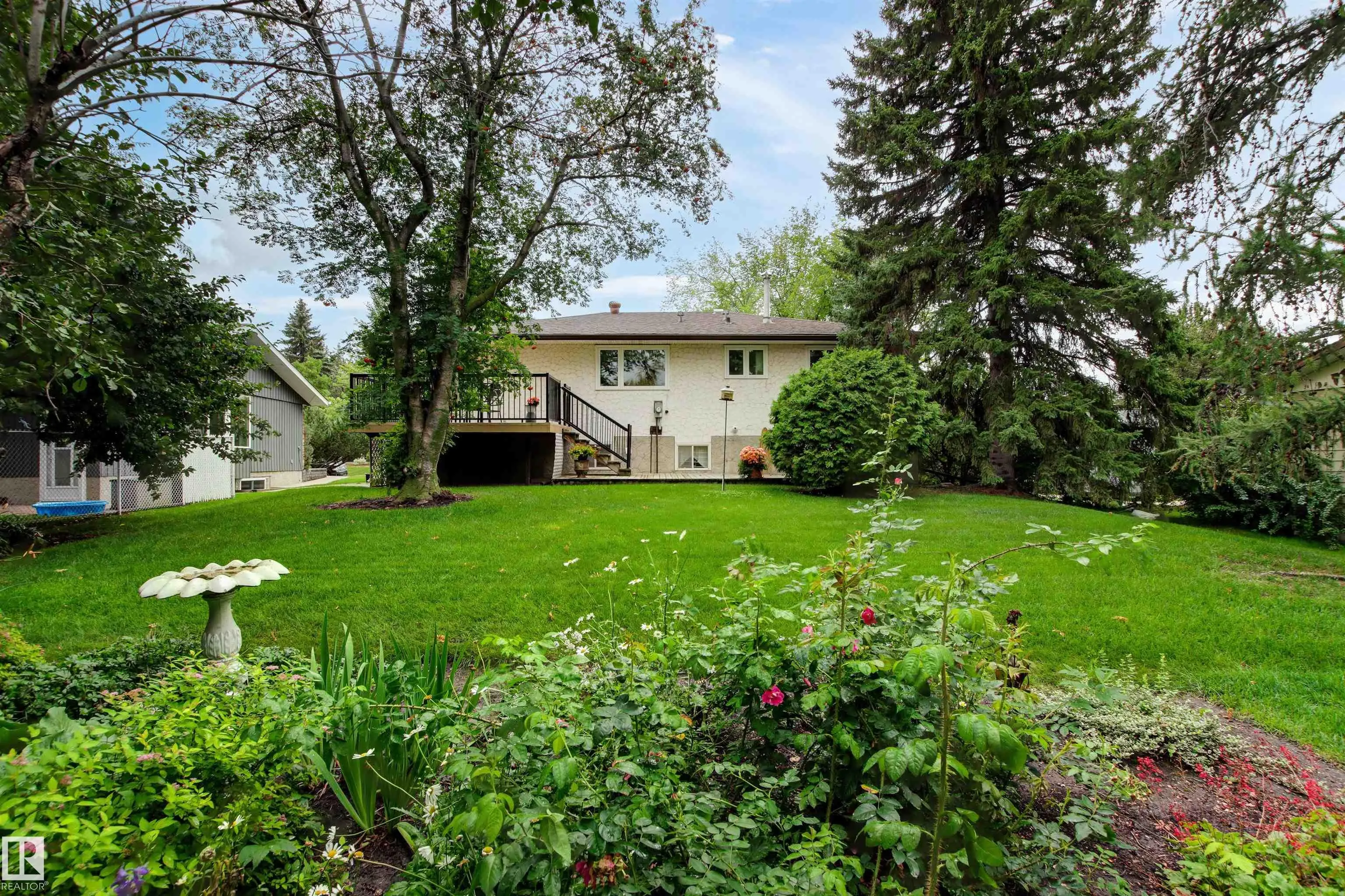 52 MANCHESTER Drive