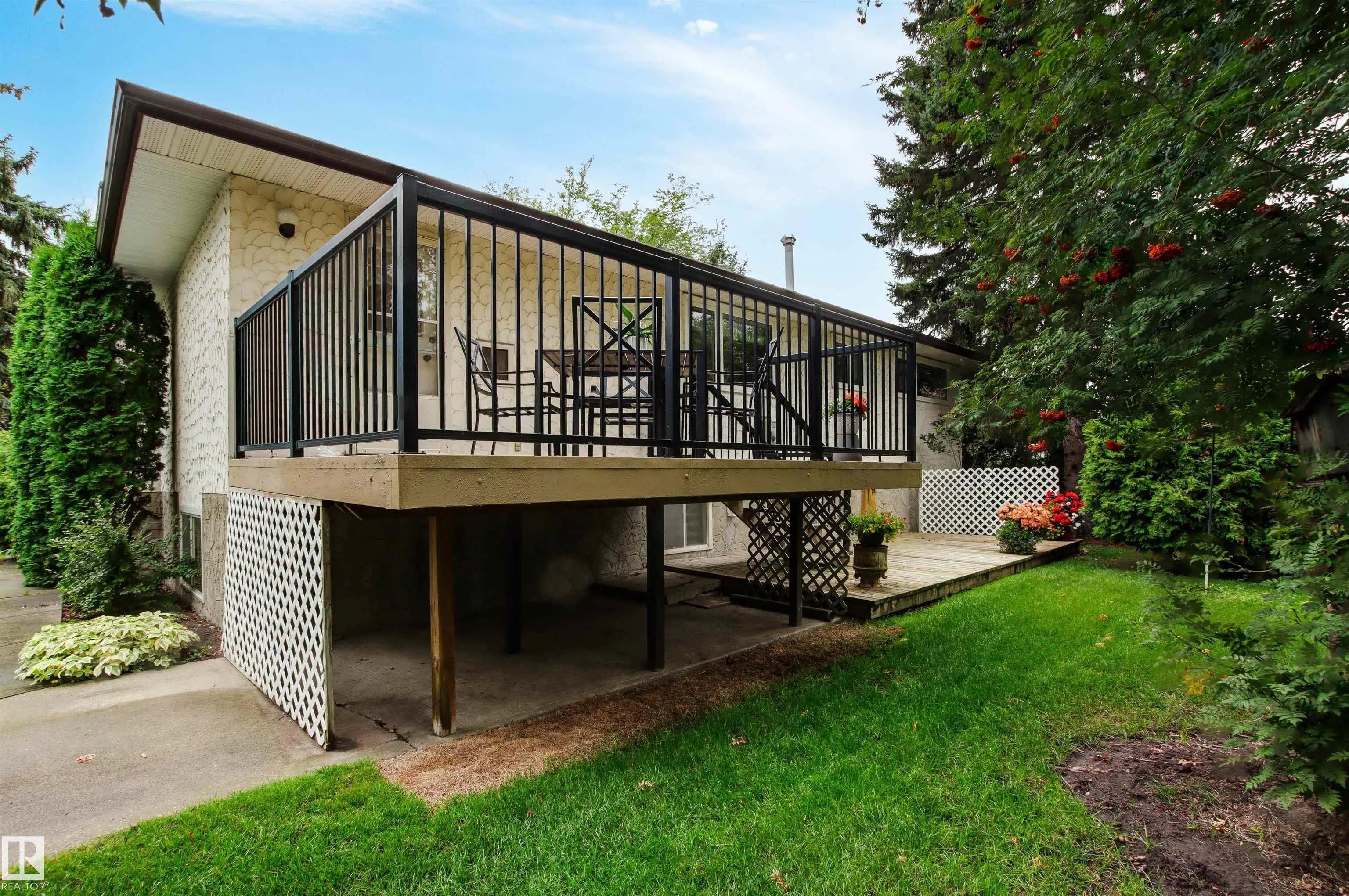 52 MANCHESTER Drive