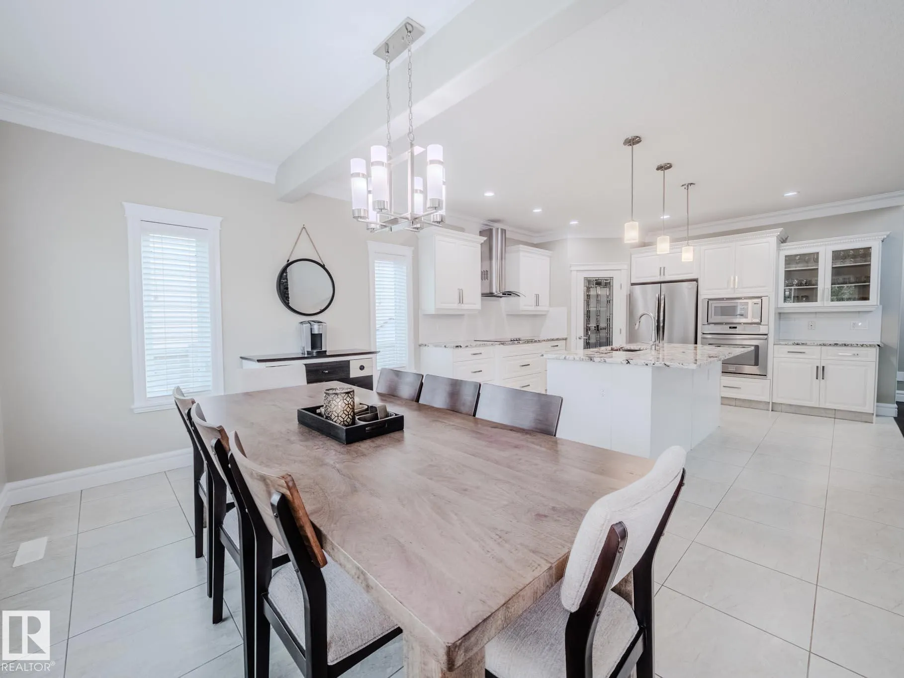 1606 ADAMSON Close