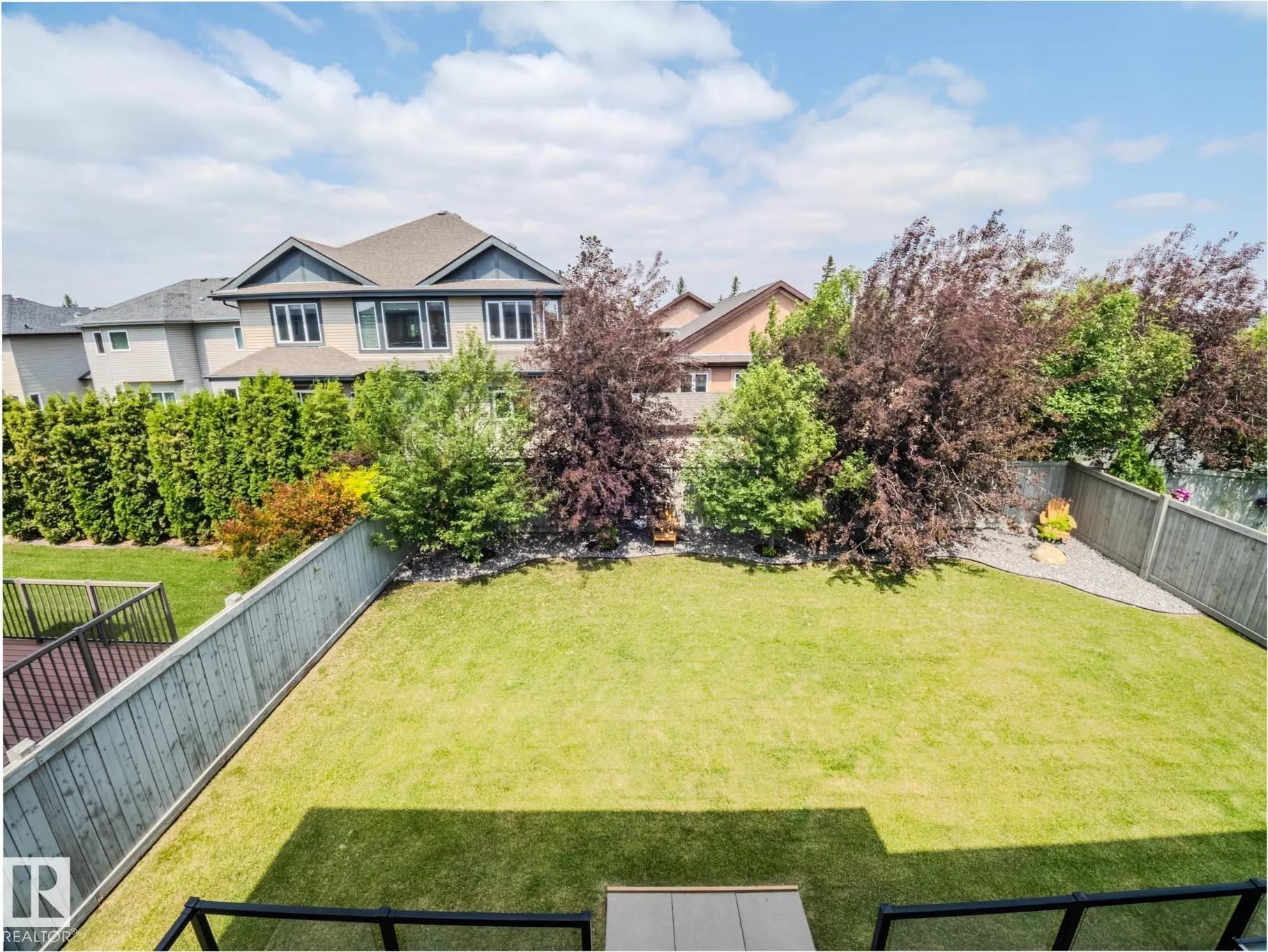 1606 ADAMSON Close