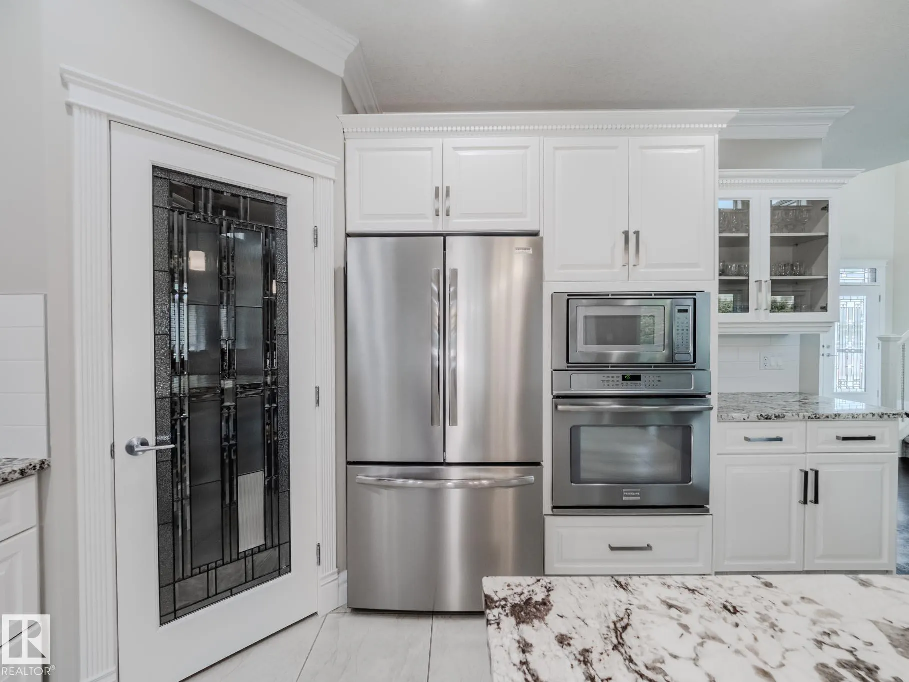 1606 ADAMSON Close