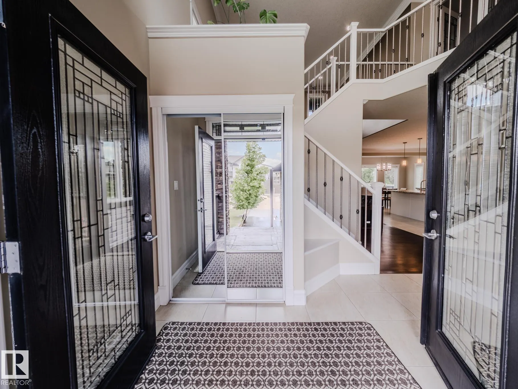 1606 ADAMSON Close