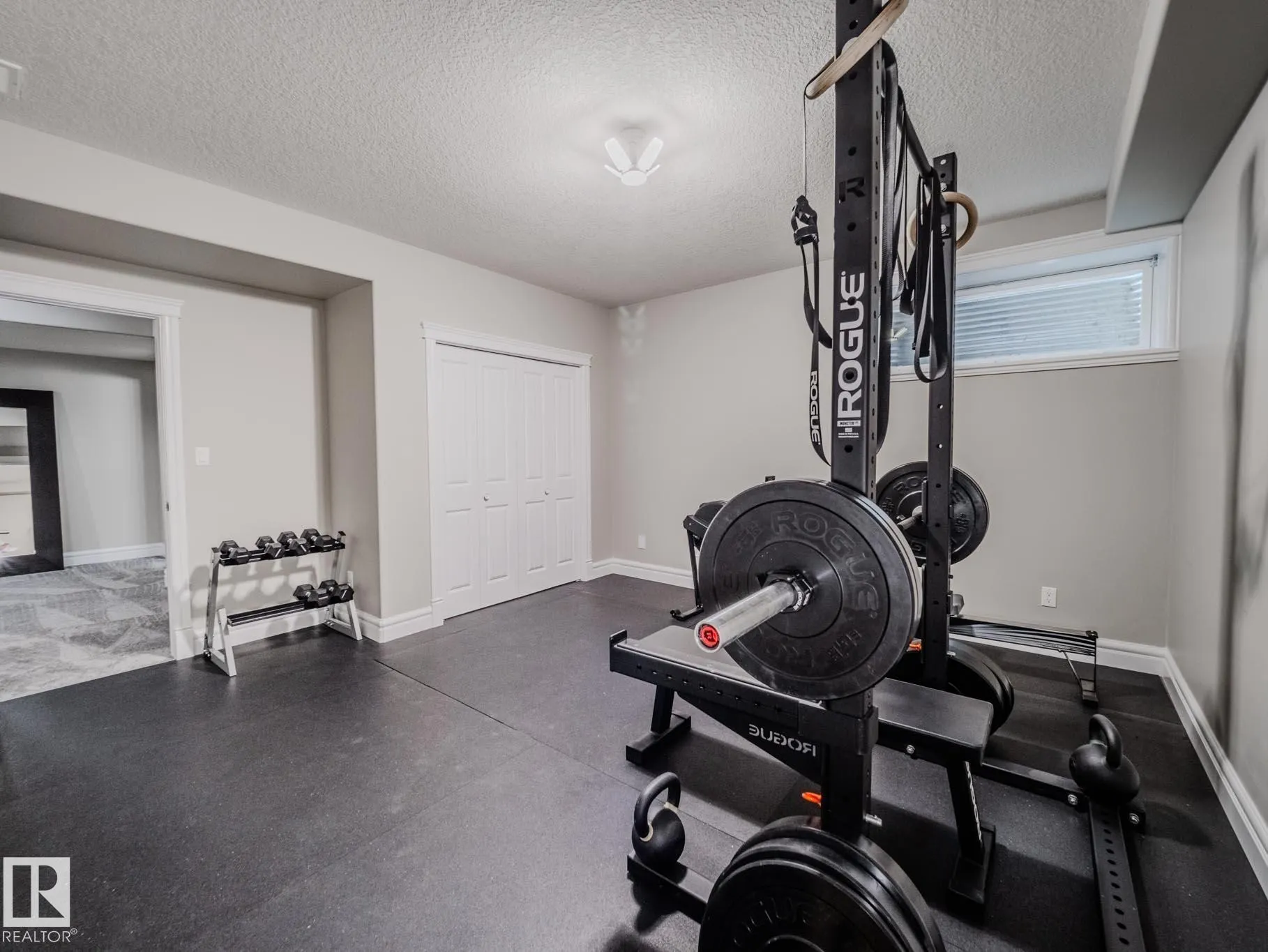 1606 ADAMSON Close