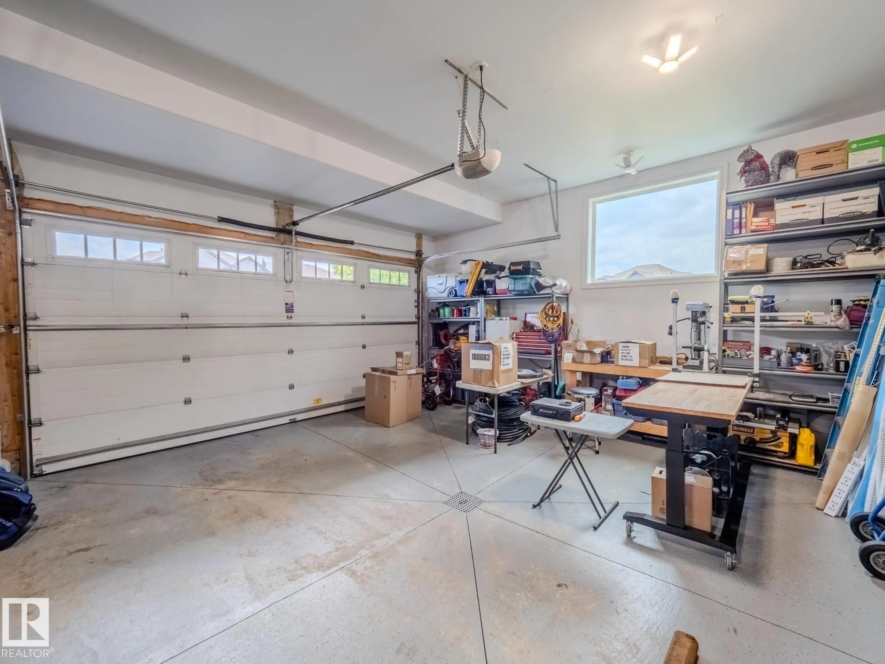 1606 ADAMSON Close