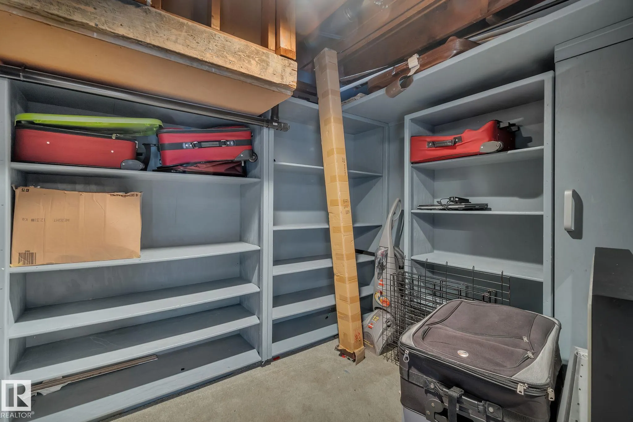 315 Knottwood Road North