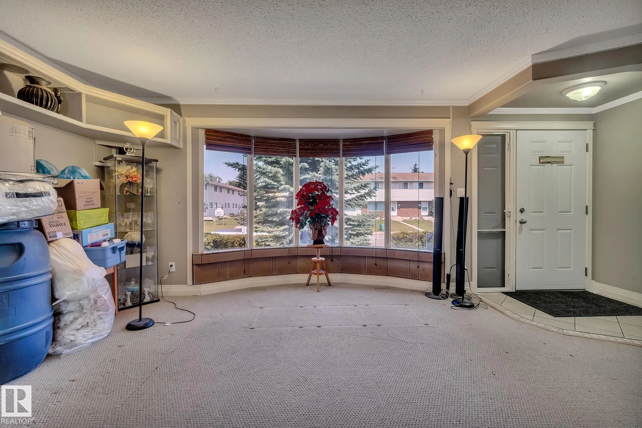 315 Knottwood Road North