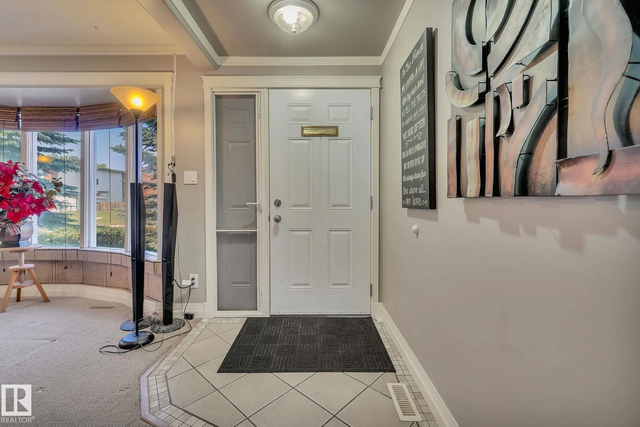 315 Knottwood Road North