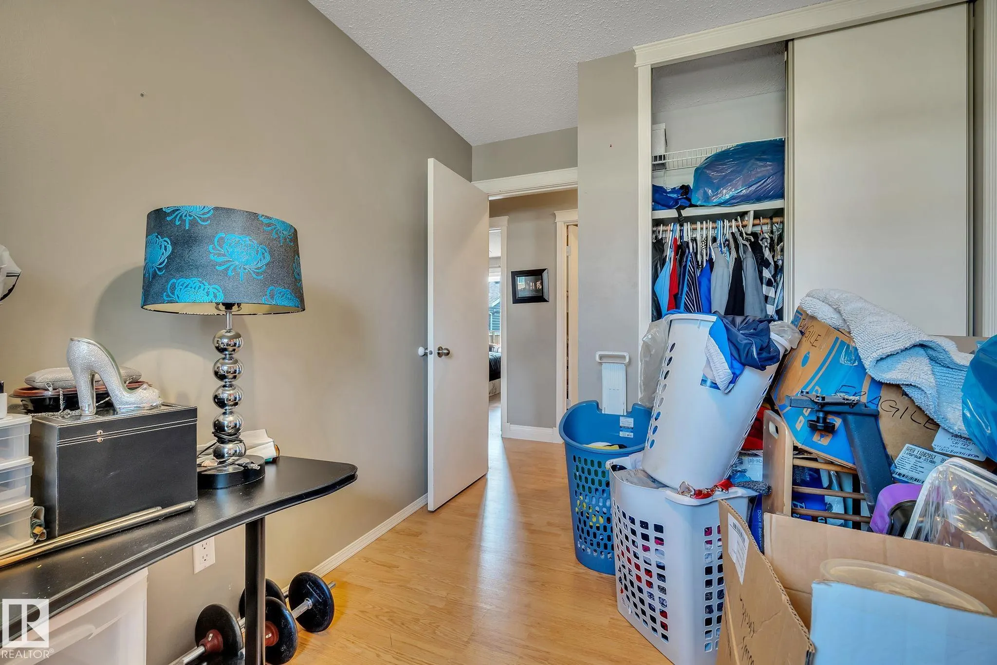 315 Knottwood Road North