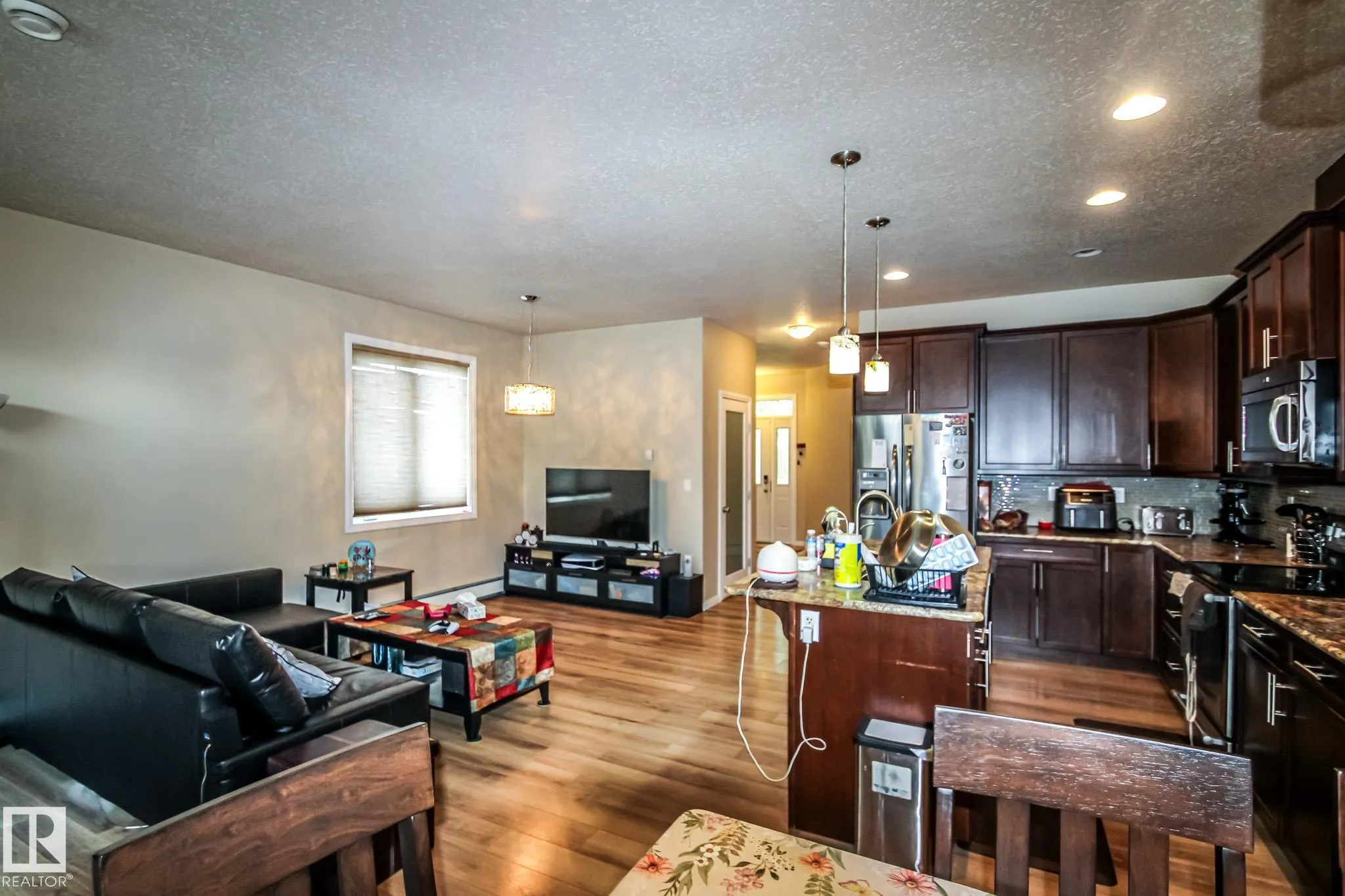 4802 53 Ave