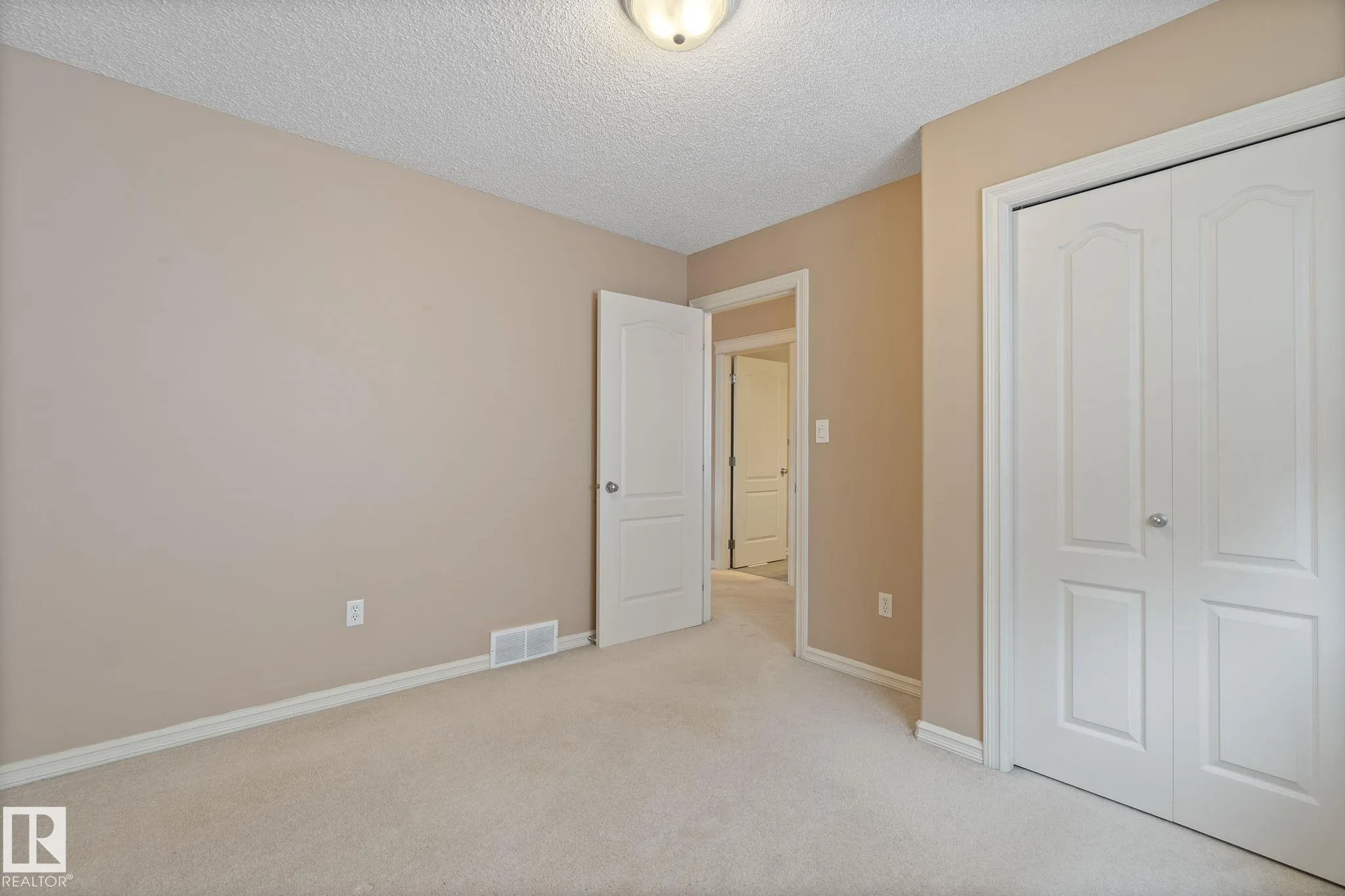818 BARNES LINK Link