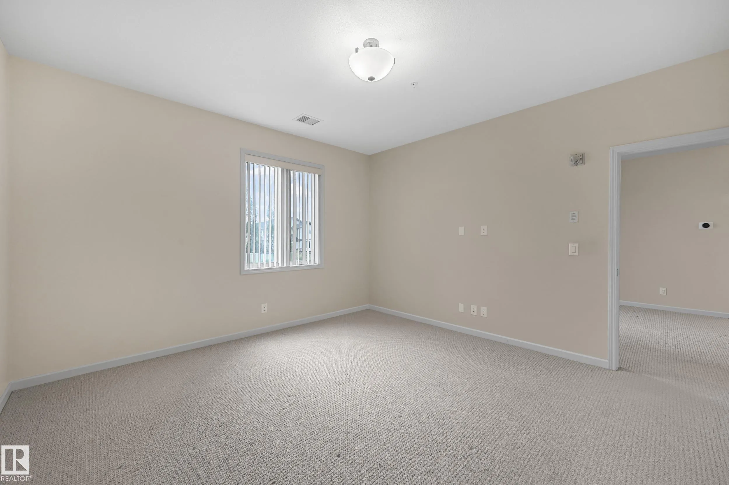 6083 MAYNARD Way