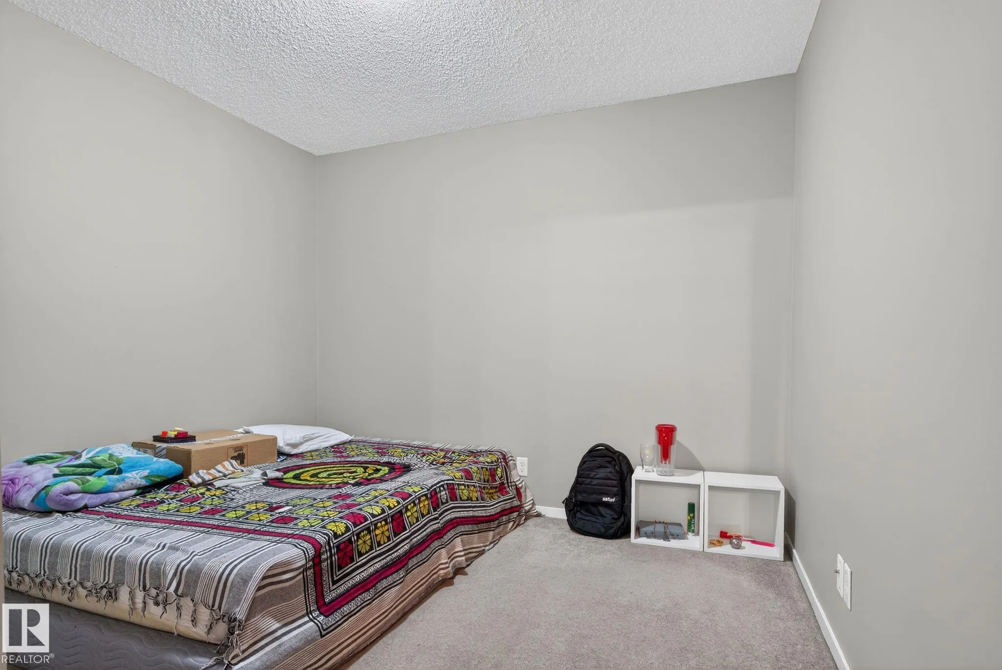 5810 MULLEN Place