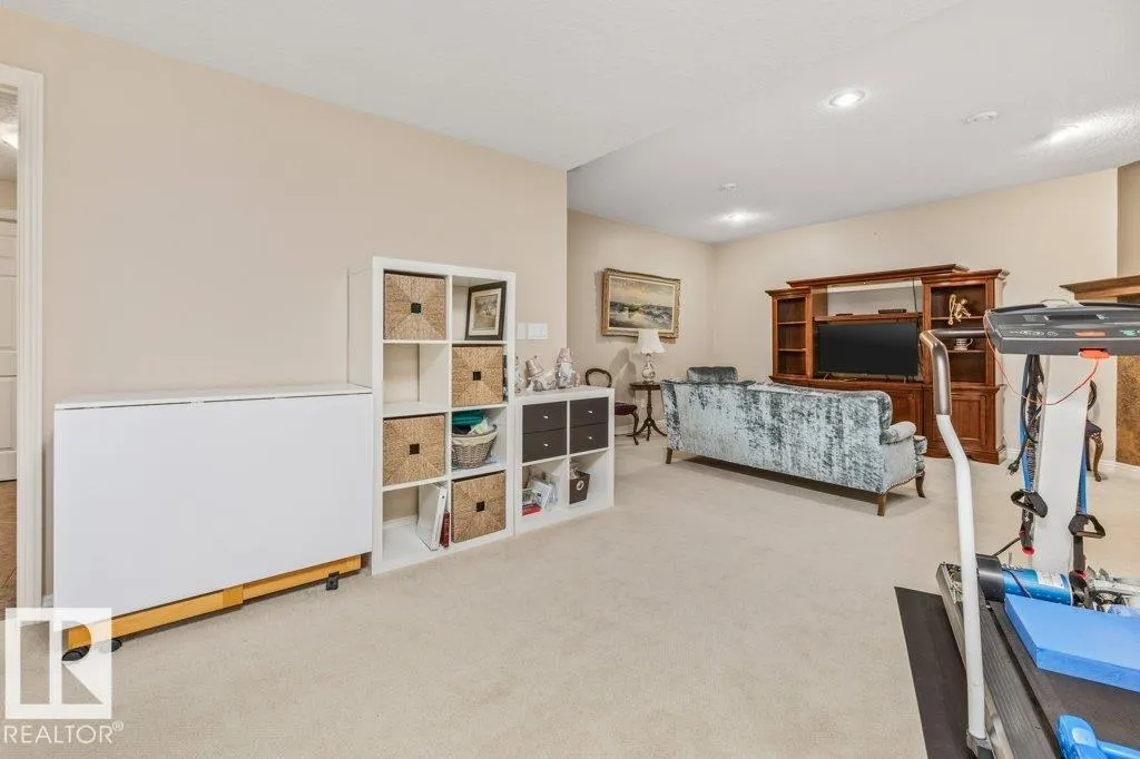 50 Oakridge Drive