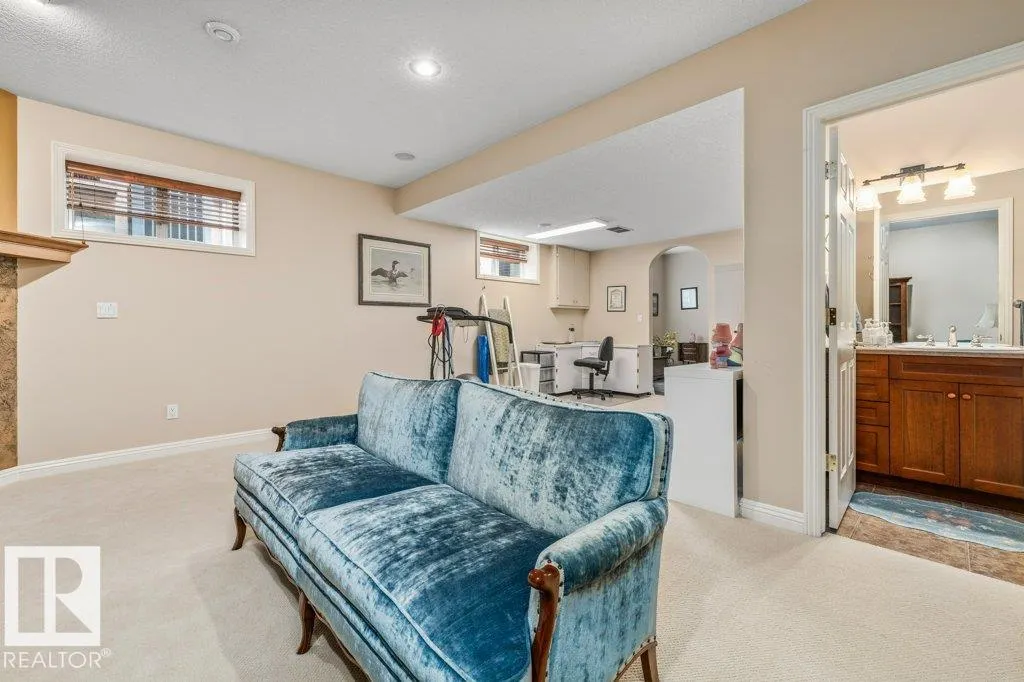 50 Oakridge Drive