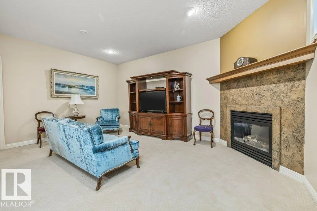 50 Oakridge Drive