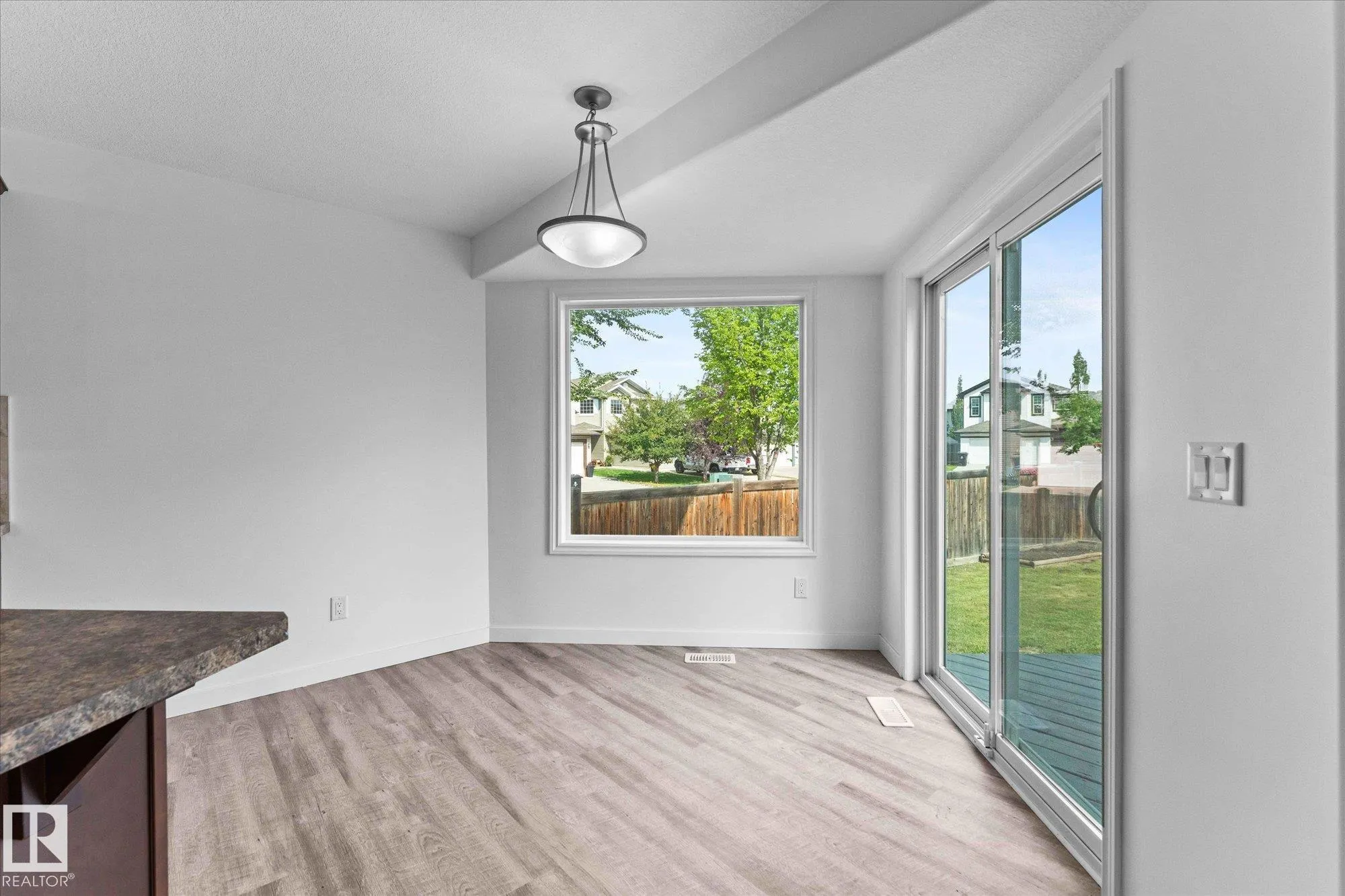 1 RIDGELAND Way