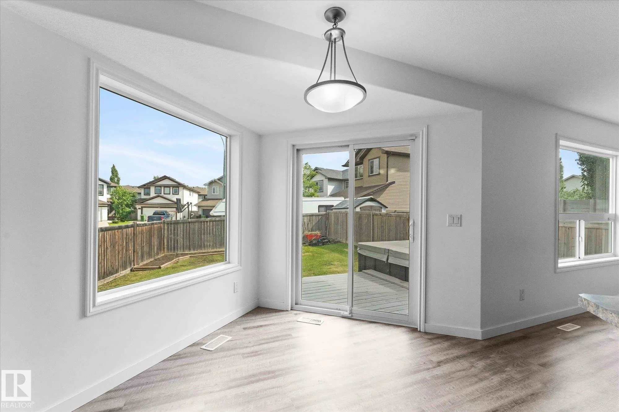 1 RIDGELAND Way