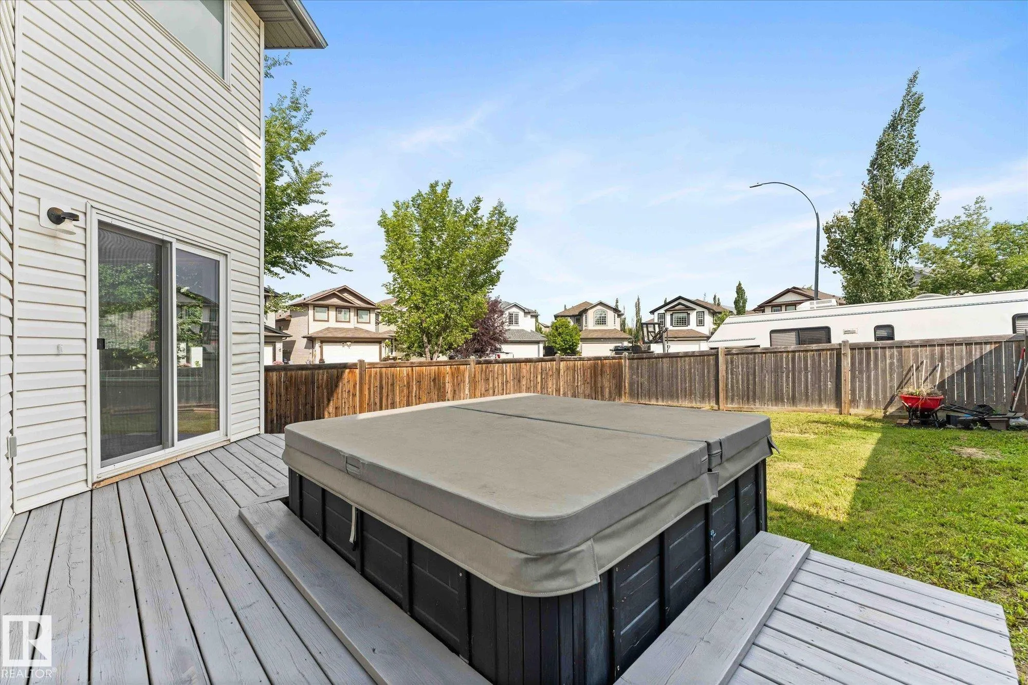 1 RIDGELAND Way