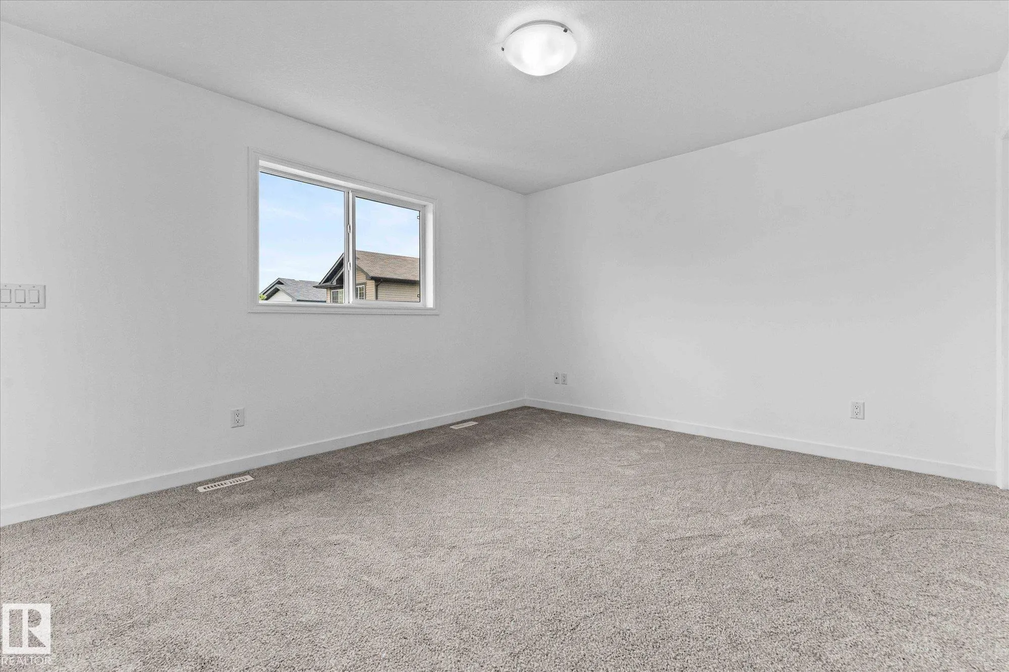 1 RIDGELAND Way
