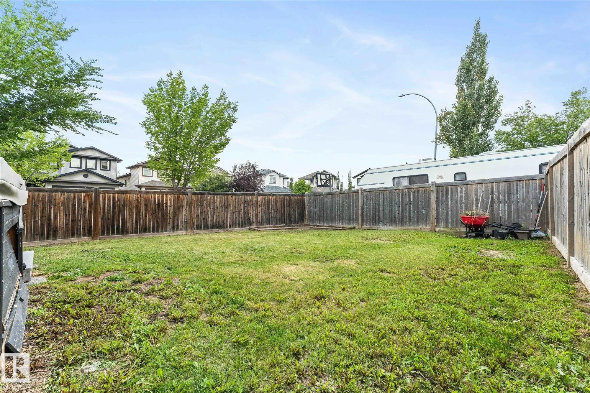 1 RIDGELAND Way