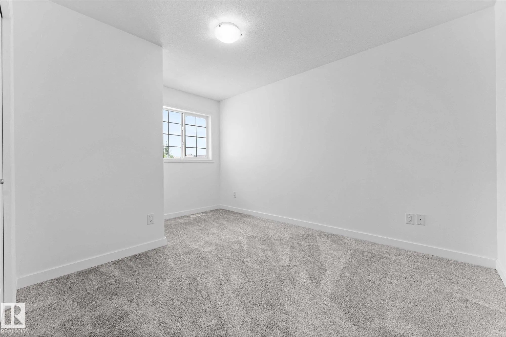 1 RIDGELAND Way