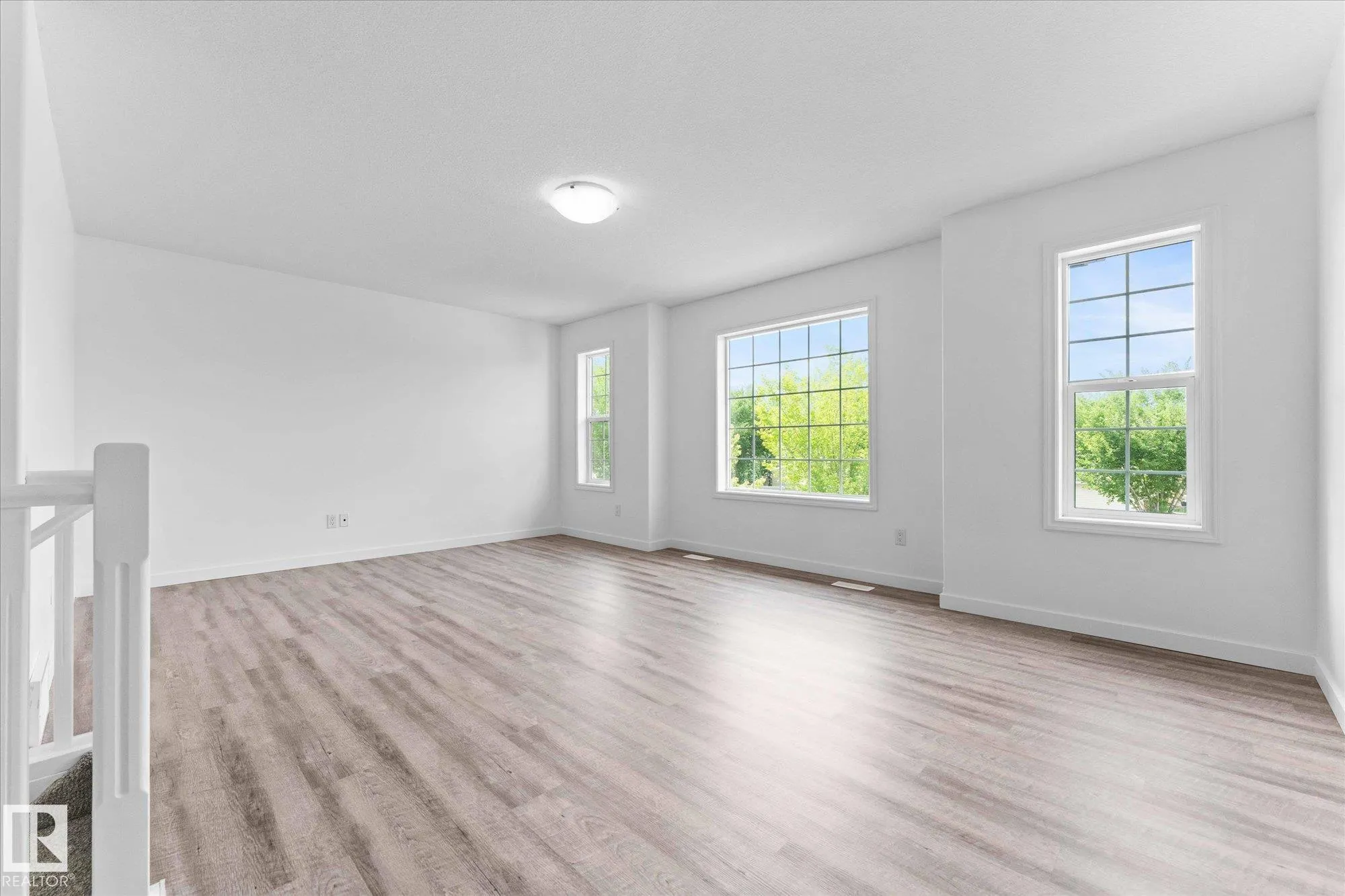 1 RIDGELAND Way