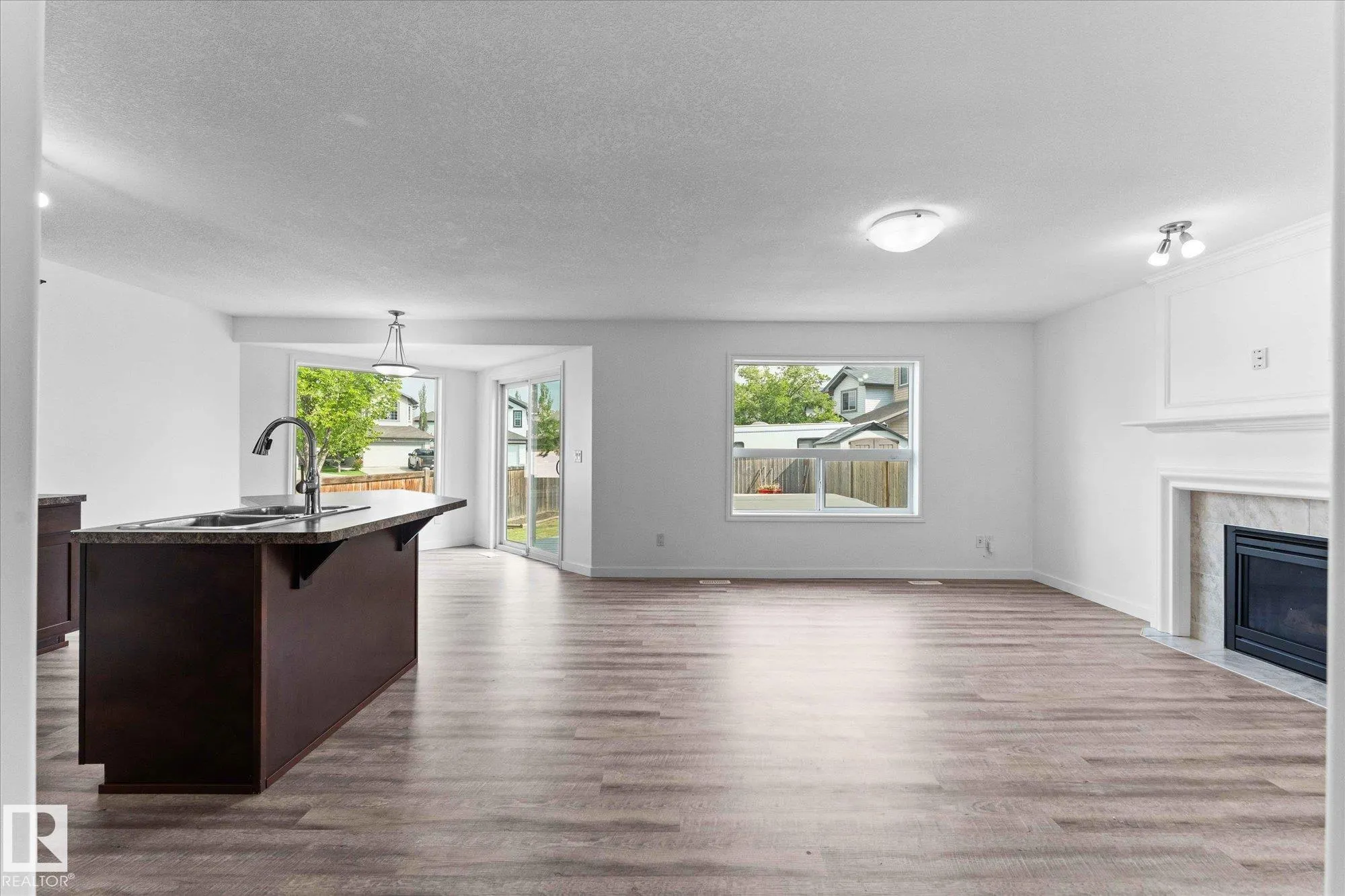 1 RIDGELAND Way