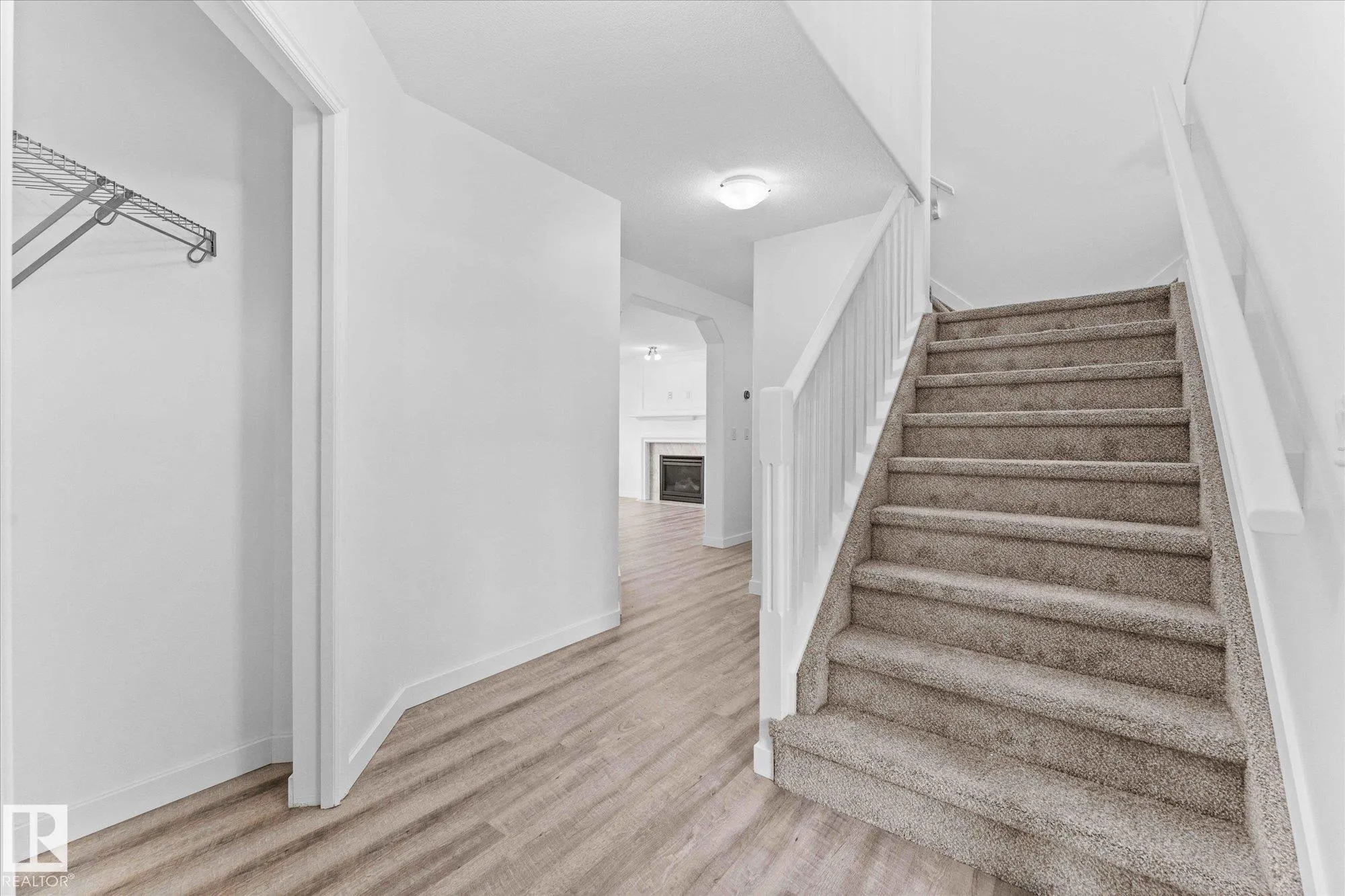 1 RIDGELAND Way