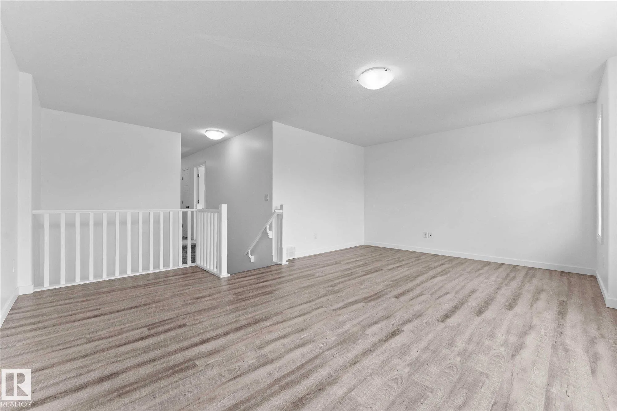 1 RIDGELAND Way